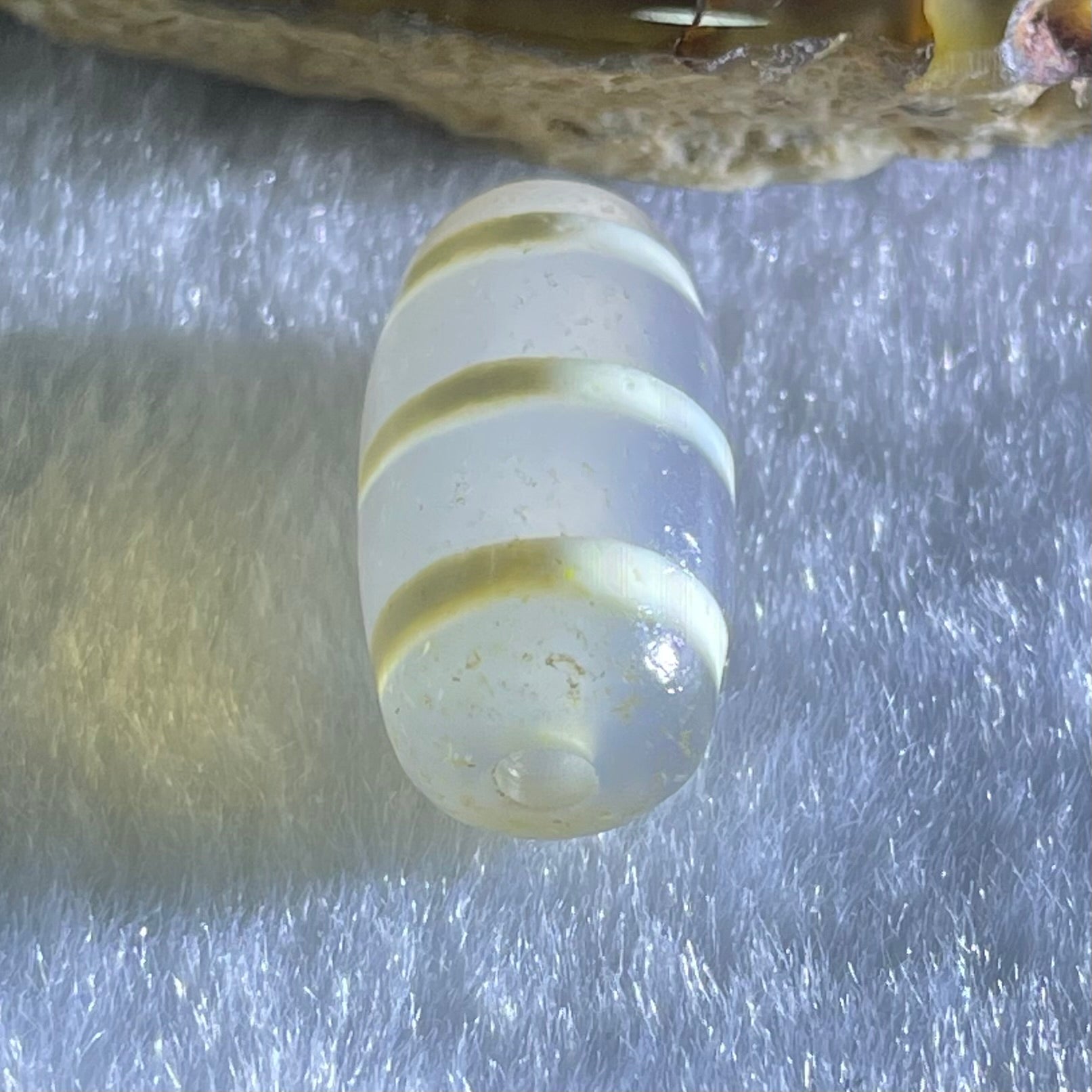 Natural Powerful Tibetan Old Oily Agate 3-Lines Dzi Bead Heavenly Master (Tian Zhu) 三行天诛 3.13g 17.7 by 9.9mm - Huangs Jadeite and Jewelry Pte Ltd