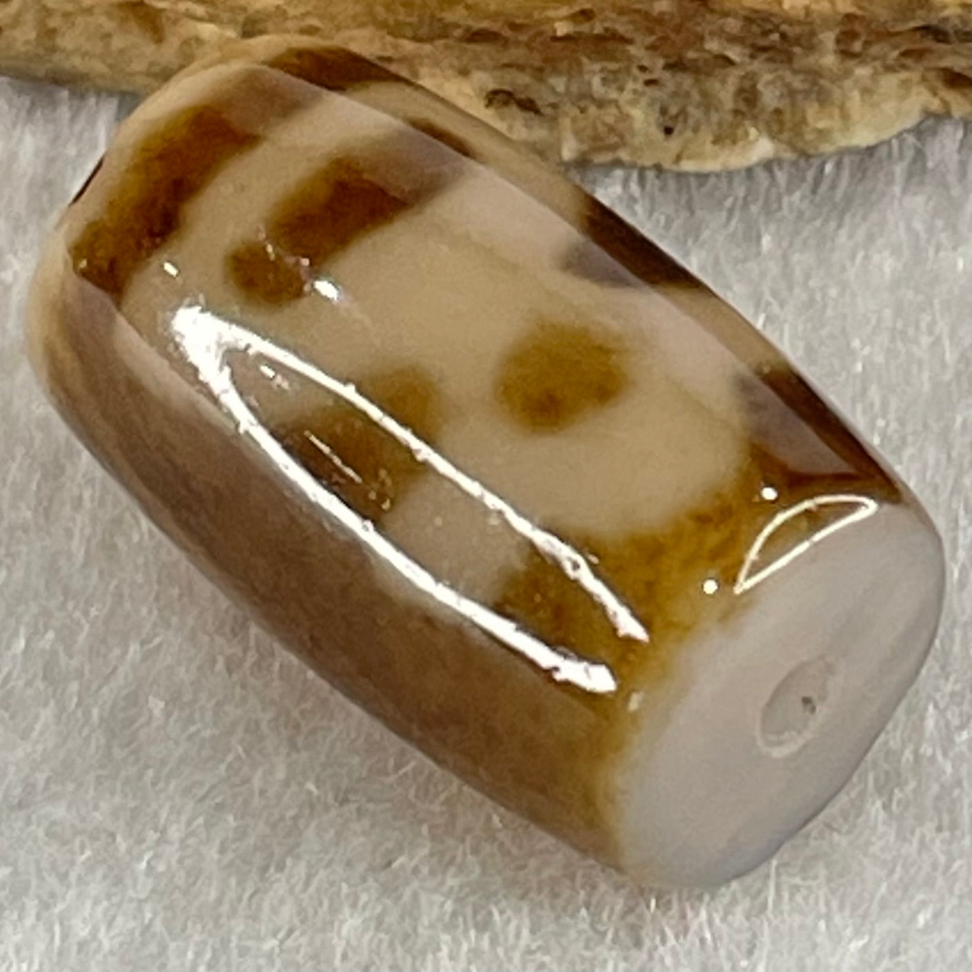 Natural Powerful Tibetan Old Oily Agate Double Cai Shen Dzi Bead Heavenly Master (Tian Zhu) 双财神长天珠 4.60g 19.4 by 11.6mm - Huangs Jadeite and Jewelry Pte Ltd