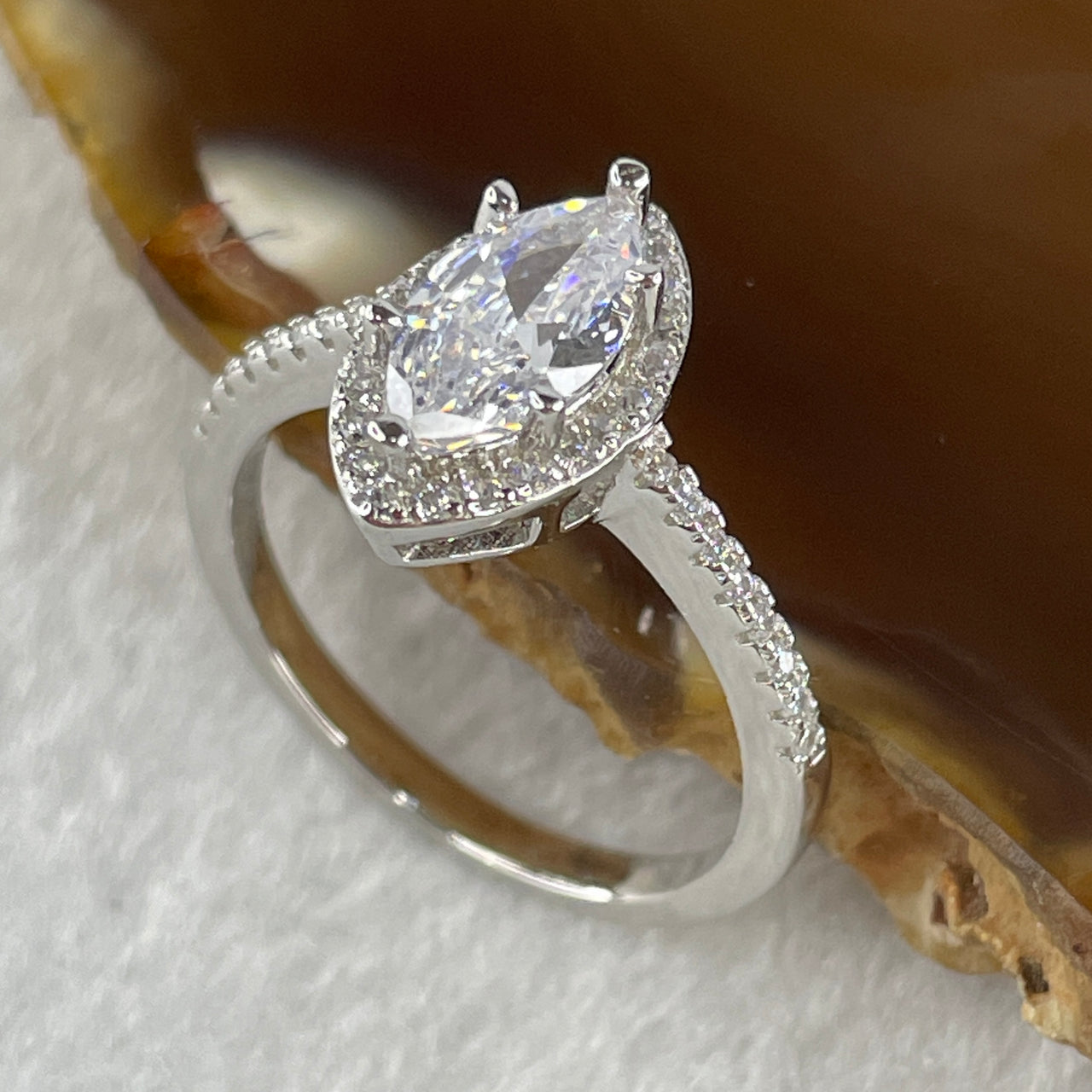 1.0Ct Colourless Marquise Cut Diameter 11.0mm VVS1 Excellent Cut Moissanite Excellent Polish Excellent Symmetry None Florescence in S925 Sliver Rings US 6 HK 13