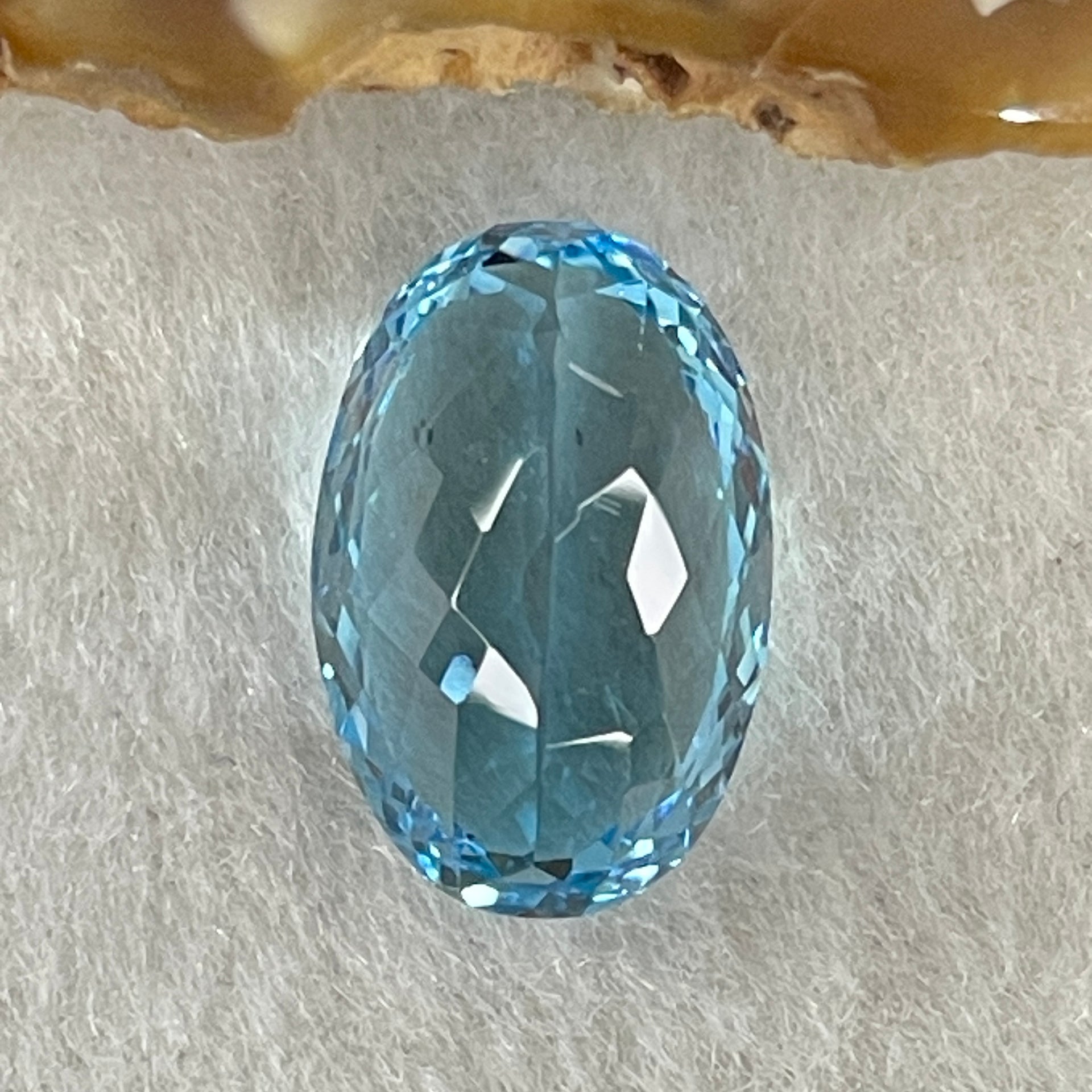 Natural Sky Blue Topaz Oval Shape 12.29ct 16.8 by 11.1 by 7.9mm - Huangs Jadeite and Jewelry Pte Ltd
