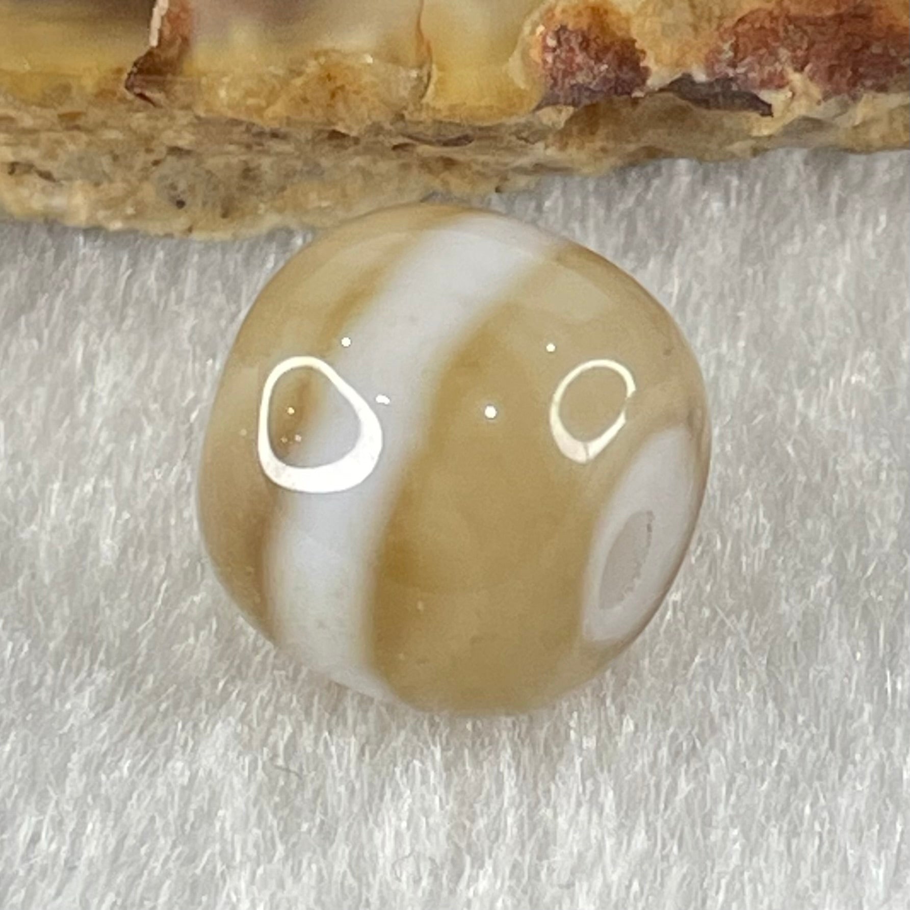Natural Powerful Tibetan Old Oily Agate 1 Line Dzi Bead Heavenly Master (Tian Zhu) 1.90g 9.7 by 11.2mm - Huangs Jadeite and Jewelry Pte Ltd