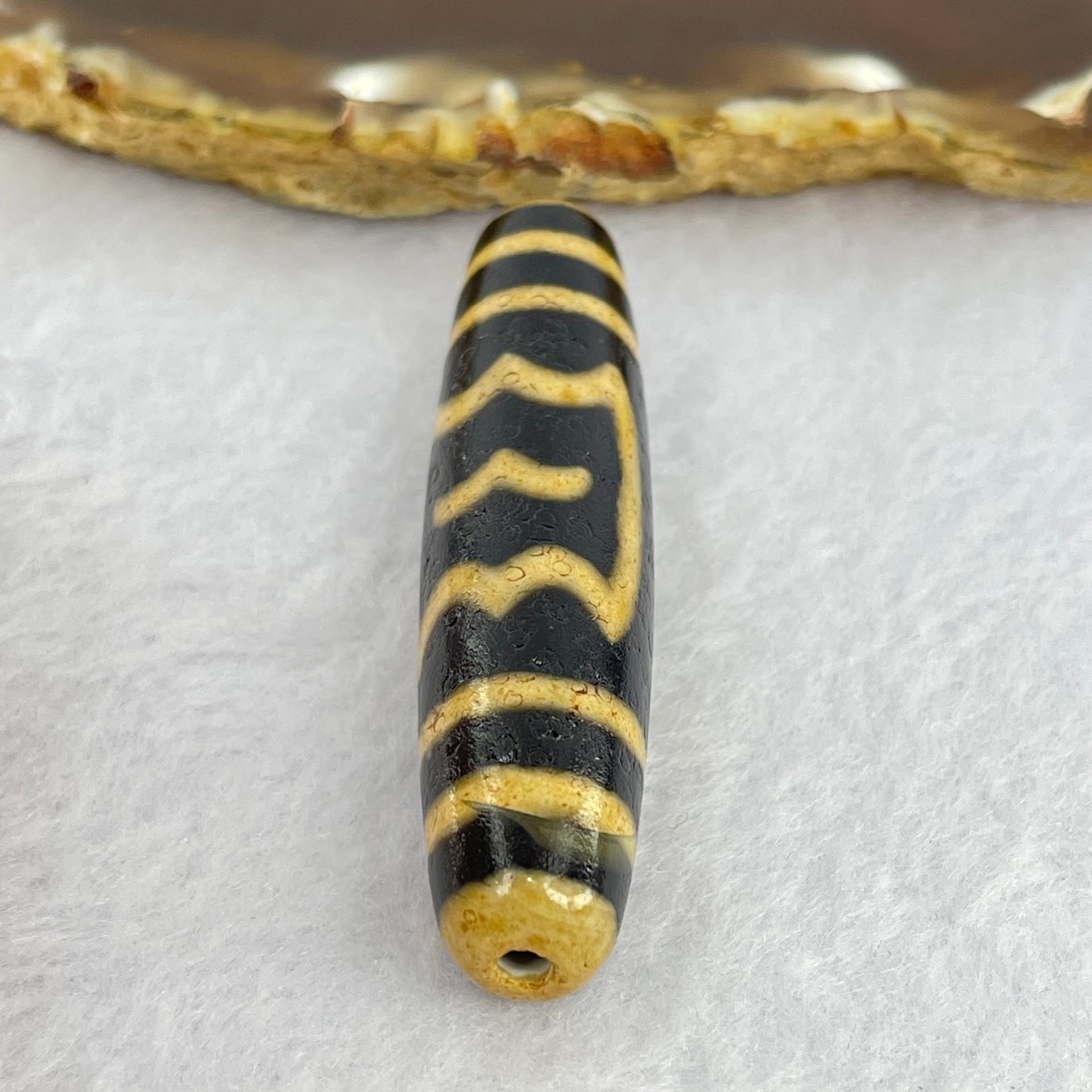 Natural Powerful Tibetan Old Oily Agate Garuda Long Dzi Bead Heavenly Master (Tian Zhu) 15.09g 56.4 by 13.3mm - Huangs Jadeite and Jewelry Pte Ltd