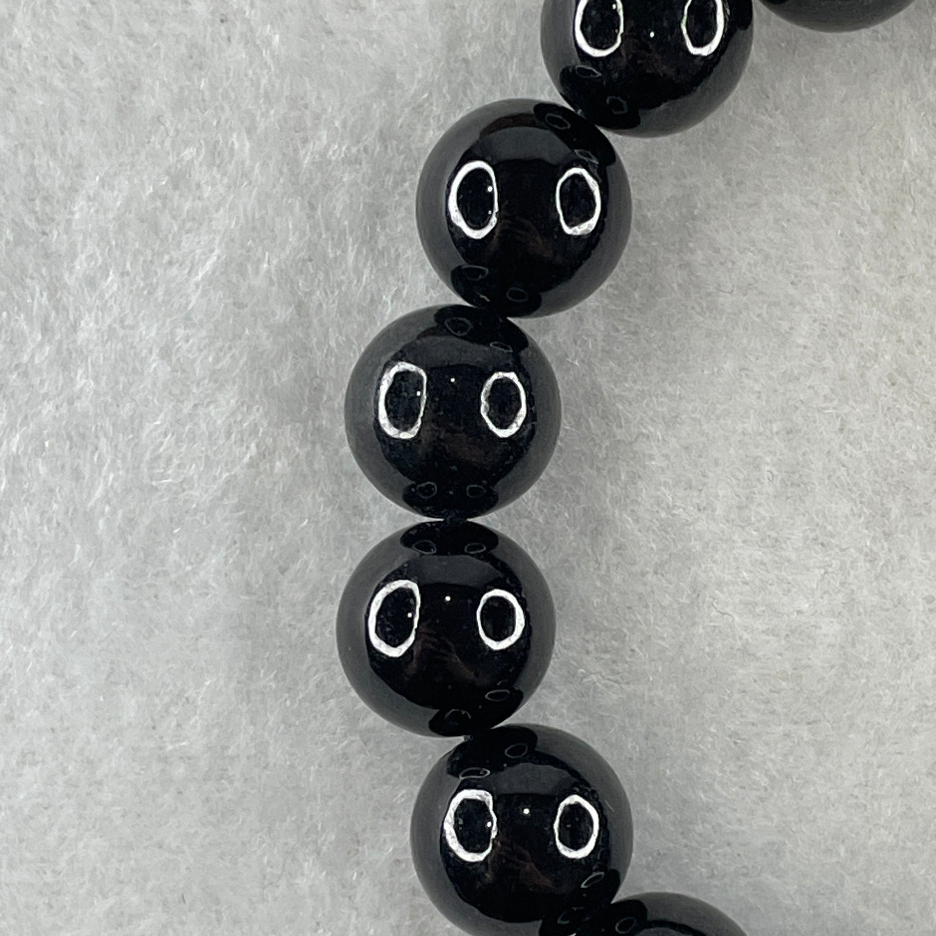 Type A Opaque Black Omphacite Jadeite Beads Bracelet 47.11g 16cm 11.8mm 17 Beads - Huangs Jadeite and Jewelry Pte Ltd