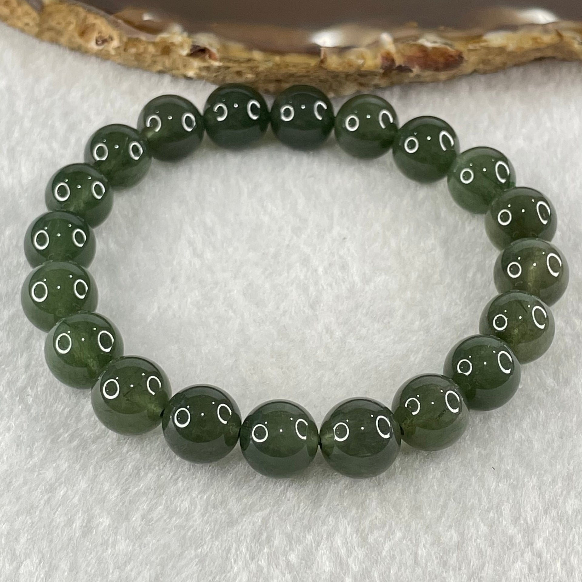 Good Grade Natural Cats Eye Green Rutilated Quartz Beads Bracelet 24.86g 16.5cm 9.8mm 20 Beads - Huangs Jadeite and Jewelry Pte Ltd