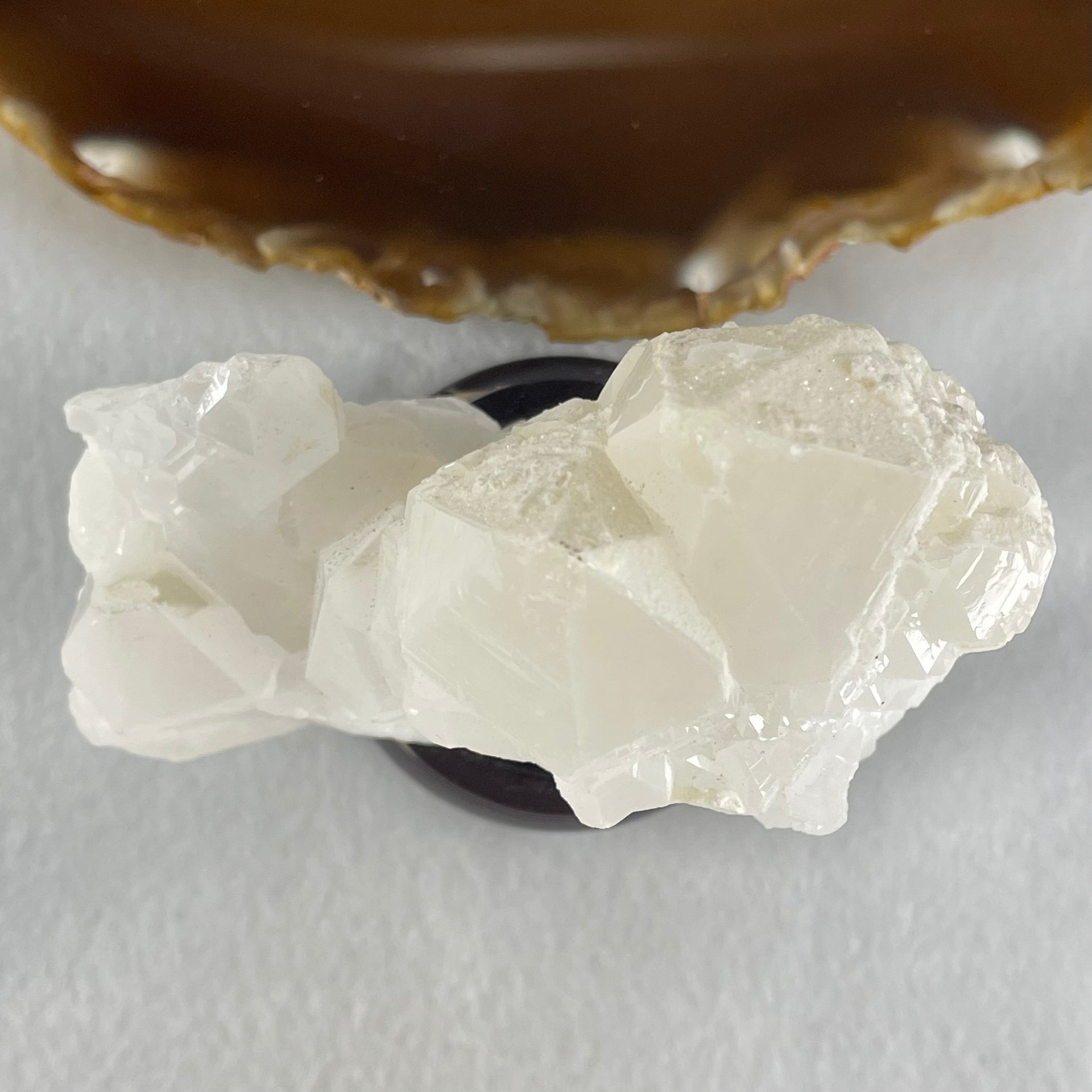 Natural Milky White Quartz Display 228.89g 81.1 by 47.3 by 83.7mm - Huangs Jadeite and Jewelry Pte Ltd