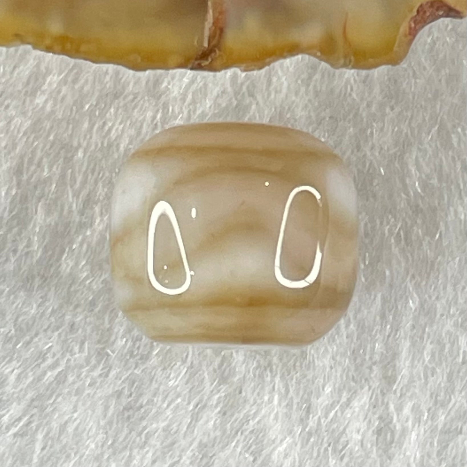 Natural Powerful Tibetan Old Oily Agate Tiger Tooth Daluo Dzi Bead Heavenly Master (Tian Zhu) 1.96g 9.9 by 11.1mm - Huangs Jadeite and Jewelry Pte Ltd