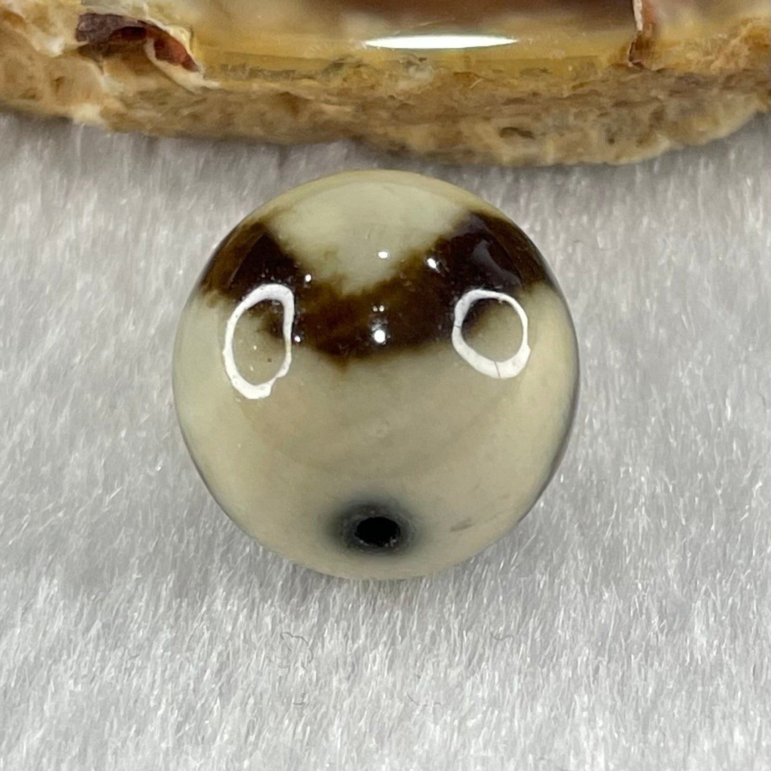 Natural Powerful Tibetan Old Oily Yellowish White with Black Agate Tiger Tooth Daluo Dzi Bead Heavenly Master (Tian Zhu) 虎呀天诛 3.42g 13.7mm - Huangs Jadeite and Jewelry Pte Ltd
