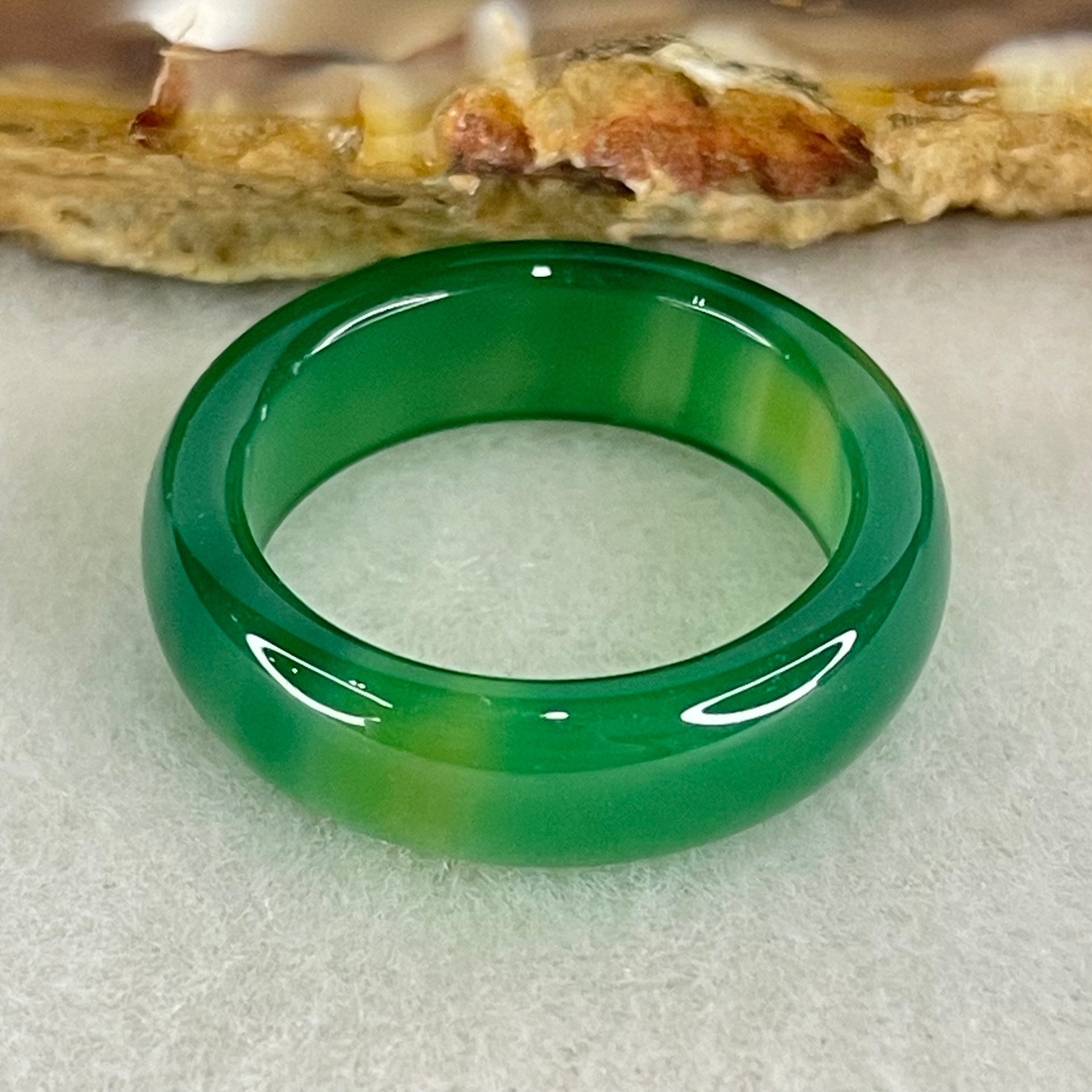 Natural Green Chalcedony Ring 2.55g 6.9 by 3.4mm US6.7 HK14.5 - Huangs Jadeite and Jewelry Pte Ltd