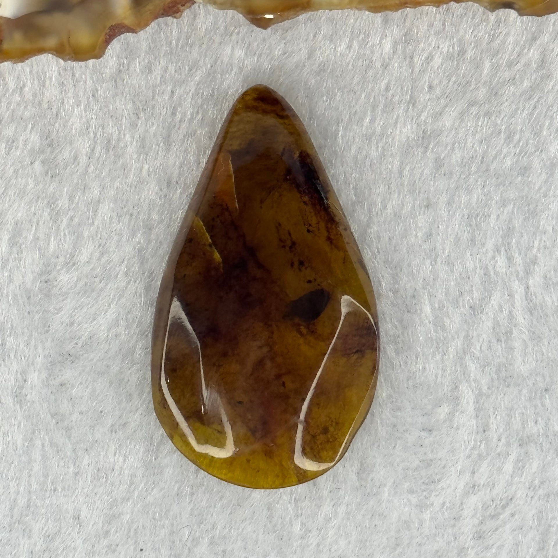 Natural Amber for Setting 1.46g 32.7 by 18.6 by 4.7mm - Huangs Jadeite and Jewelry Pte Ltd