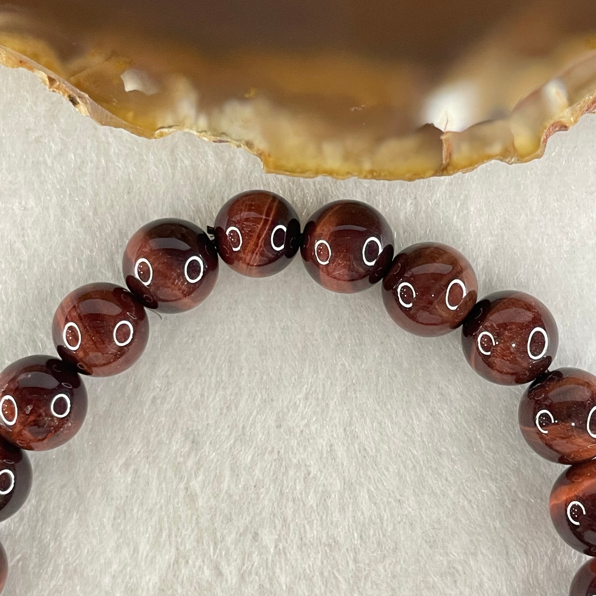Natural Red Tiger's Eye Quartz Beads Bracelet 19.32g 16cm 8.6mm 23 Beads - Huangs Jadeite and Jewelry Pte Ltd