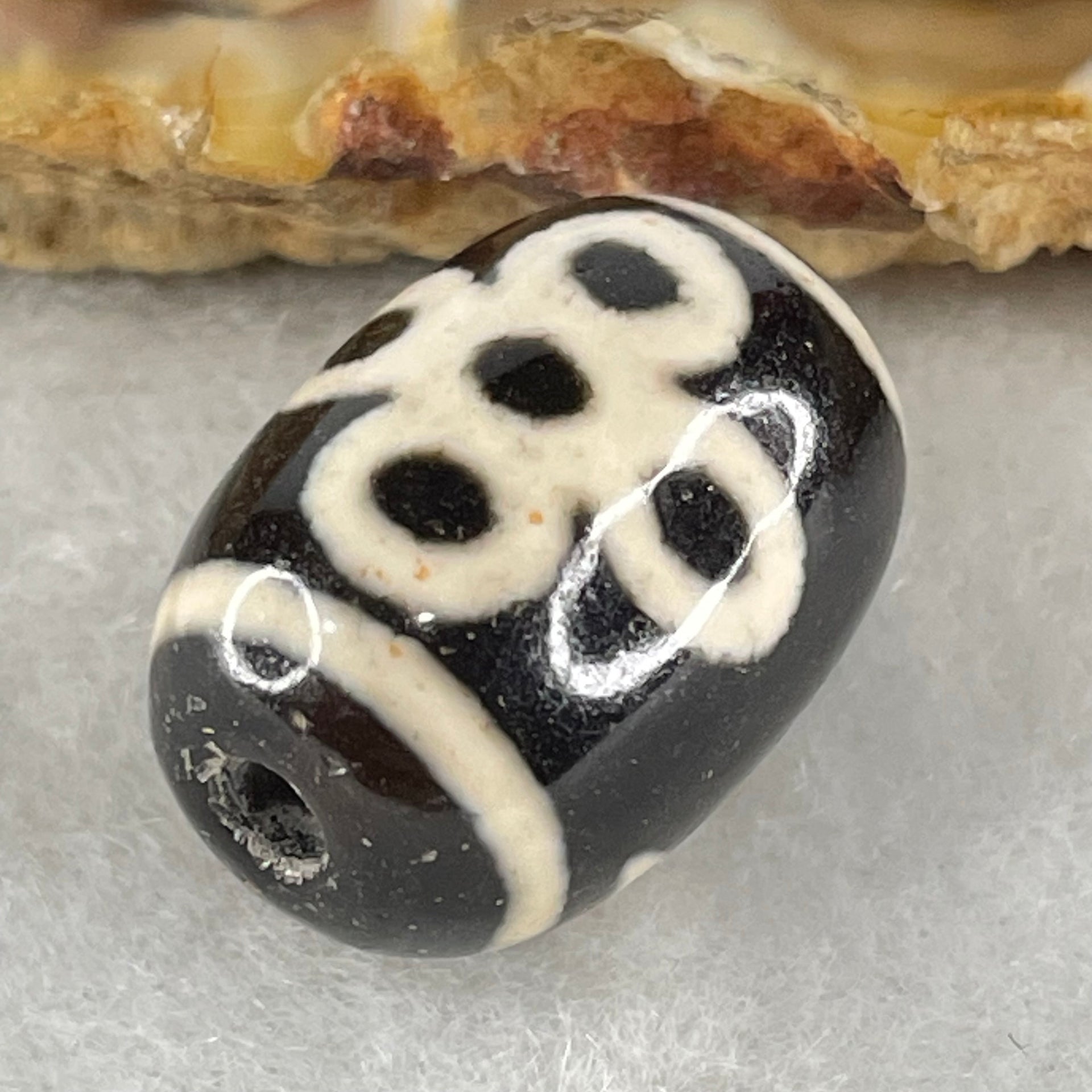 Natural Powerful Tibetan Old Oily Agate 5 Eyes Lightning Dzi Bead Heavenly Master (Tian Zhu) 五眼闪电天珠 4.20g 17.4 by 12.7mm - Huangs Jadeite and Jewelry Pte Ltd