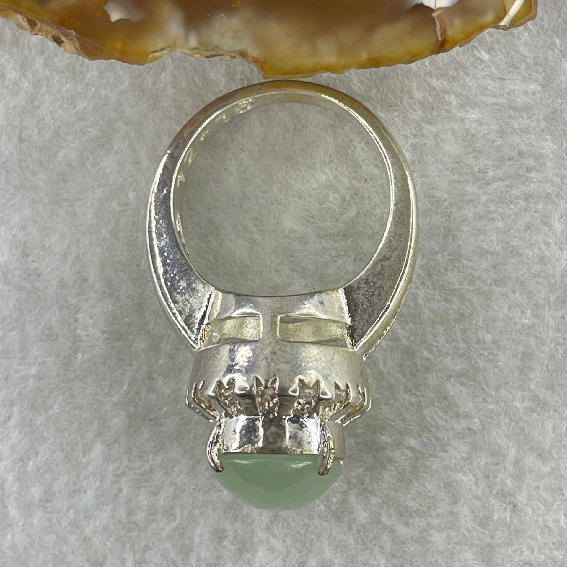 Type A Natural Light Green Jadeite Cabochon 15.2 by 10.8 by 5.0mm Stone for Setting 15.64g (On Silver Ring Mold) US 8.25 HK 18.3 - Huangs Jadeite and Jewelry Pte Ltd