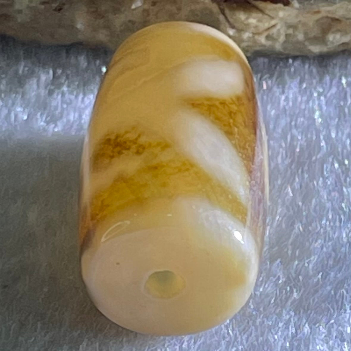 Natural Powerful Tibetan Old Oily Agate Patina Guiren Tairen Human Dzi Bead Totem Amulet Heavenly Master (Tian Zhu) 贵人天诛 4.84g 20.6 by 11.7mm - Huangs Jadeite and Jewelry Pte Ltd