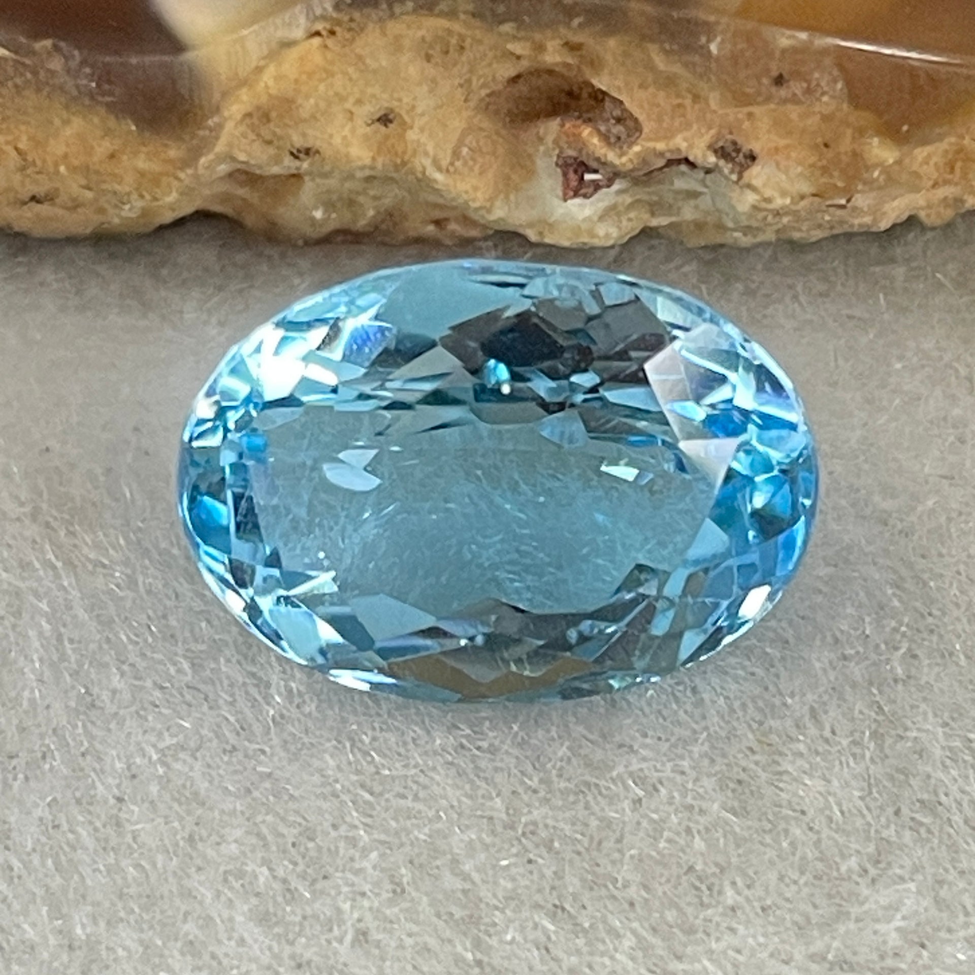 Natural Sky Blue Topaz Oval Shape 8.16ct 13.8  by 9.9 by 6.9mm - Huangs Jadeite and Jewelry Pte Ltd