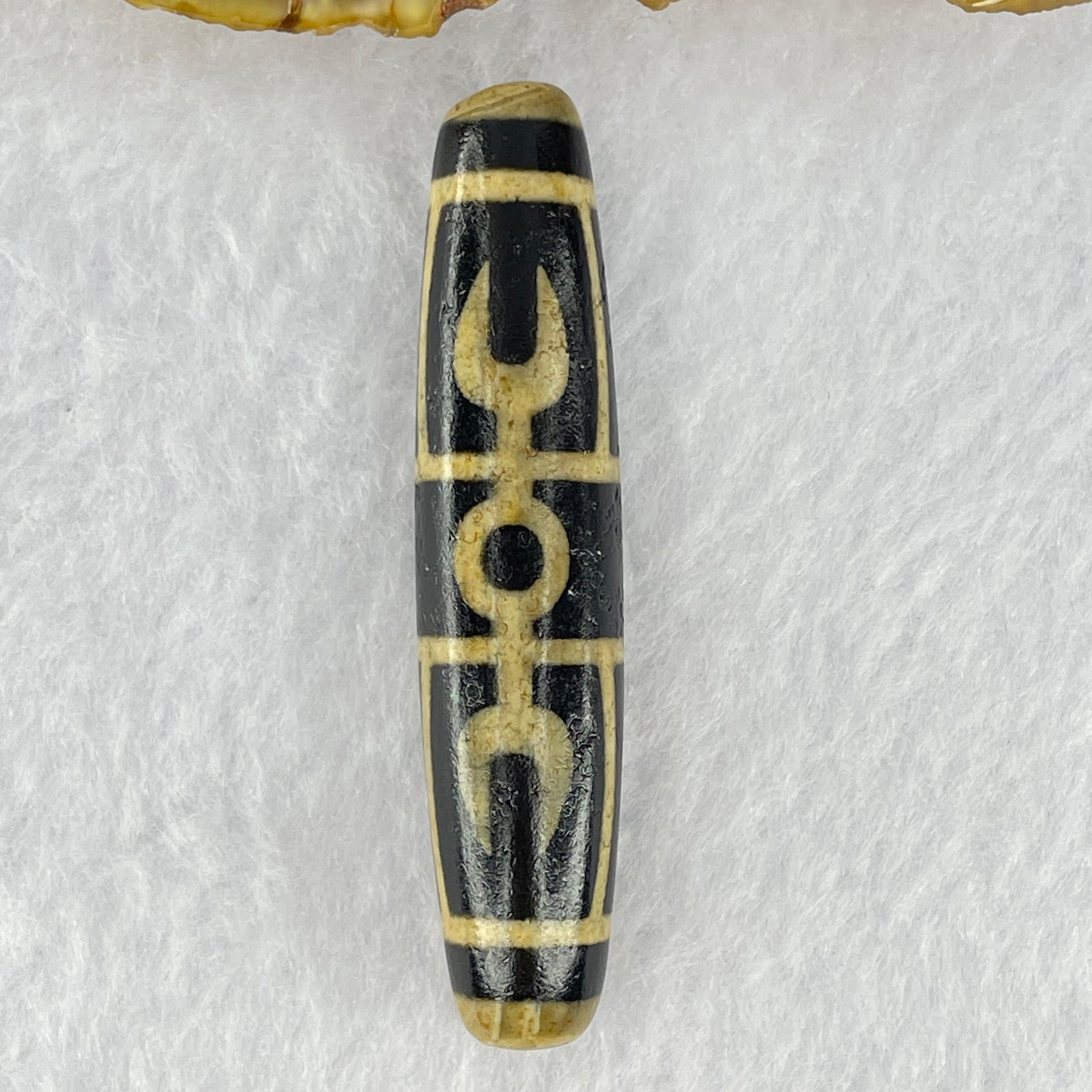 Natural Powerful Tibetan Old Oily Eyed Dharma Vajra Agate Dzi Bead Heavenly Master (Tian Zhu) 二眼金光托天珠 13.43g 57.6 by 12.4mm - Huangs Jadeite and Jewelry Pte Ltd