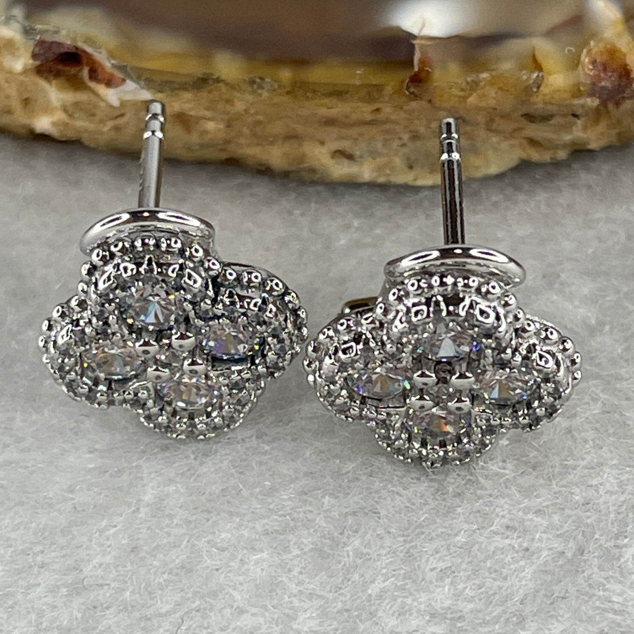 Large Moissanite Clover Stud Earrings in S925 Silver - D Color Round Brilliant Cut - 10mm Lucky Four Leaf Clover Statement Studs - 5.33g 10.0x2.7mm