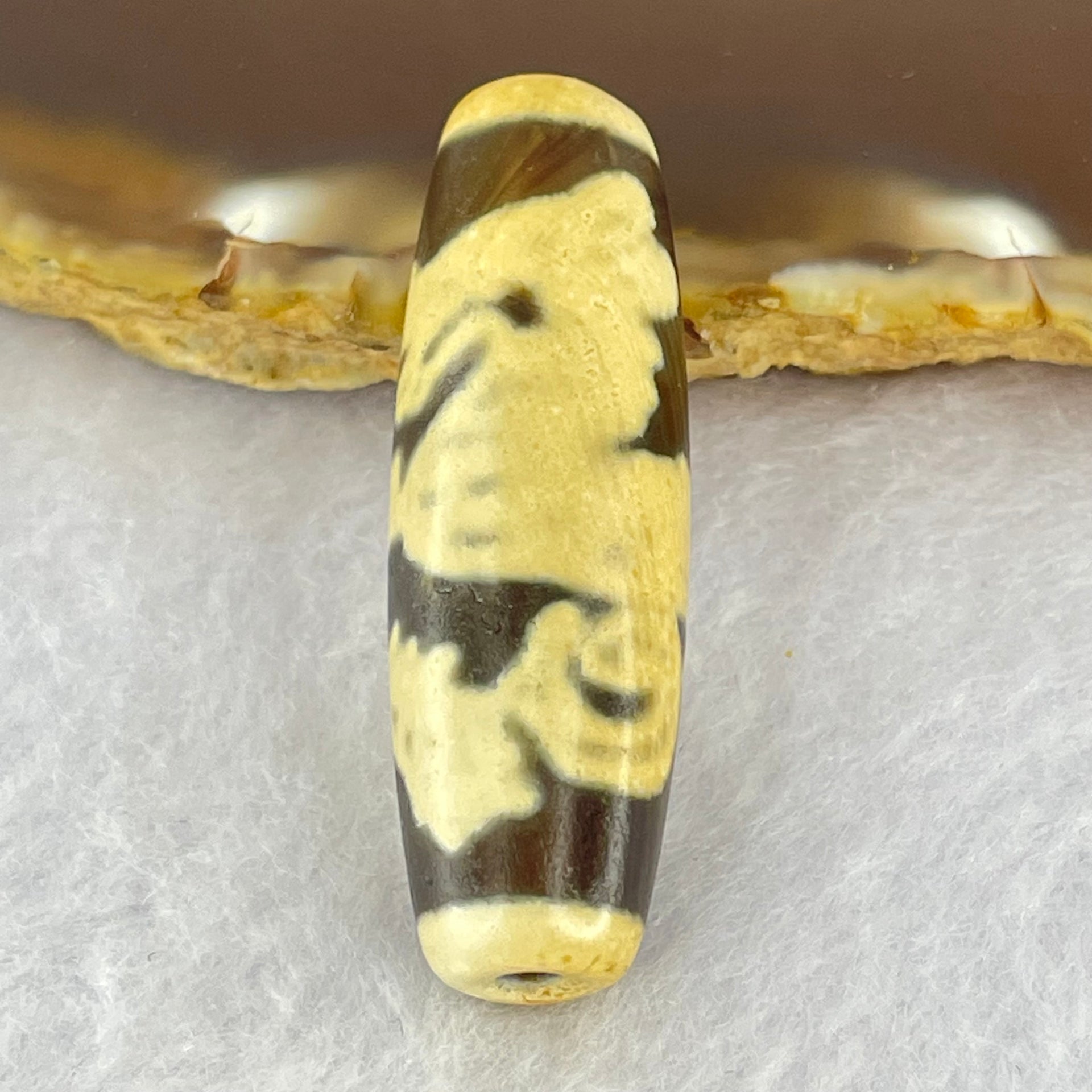 Natural Powerful Tibetan Old Oily Agate Dragon Dzi Bead Heavenly Master (Tian Zhu) 龙天诛 9.27g 39.1 by 12.5mm - Huangs Jadeite and Jewelry Pte Ltd