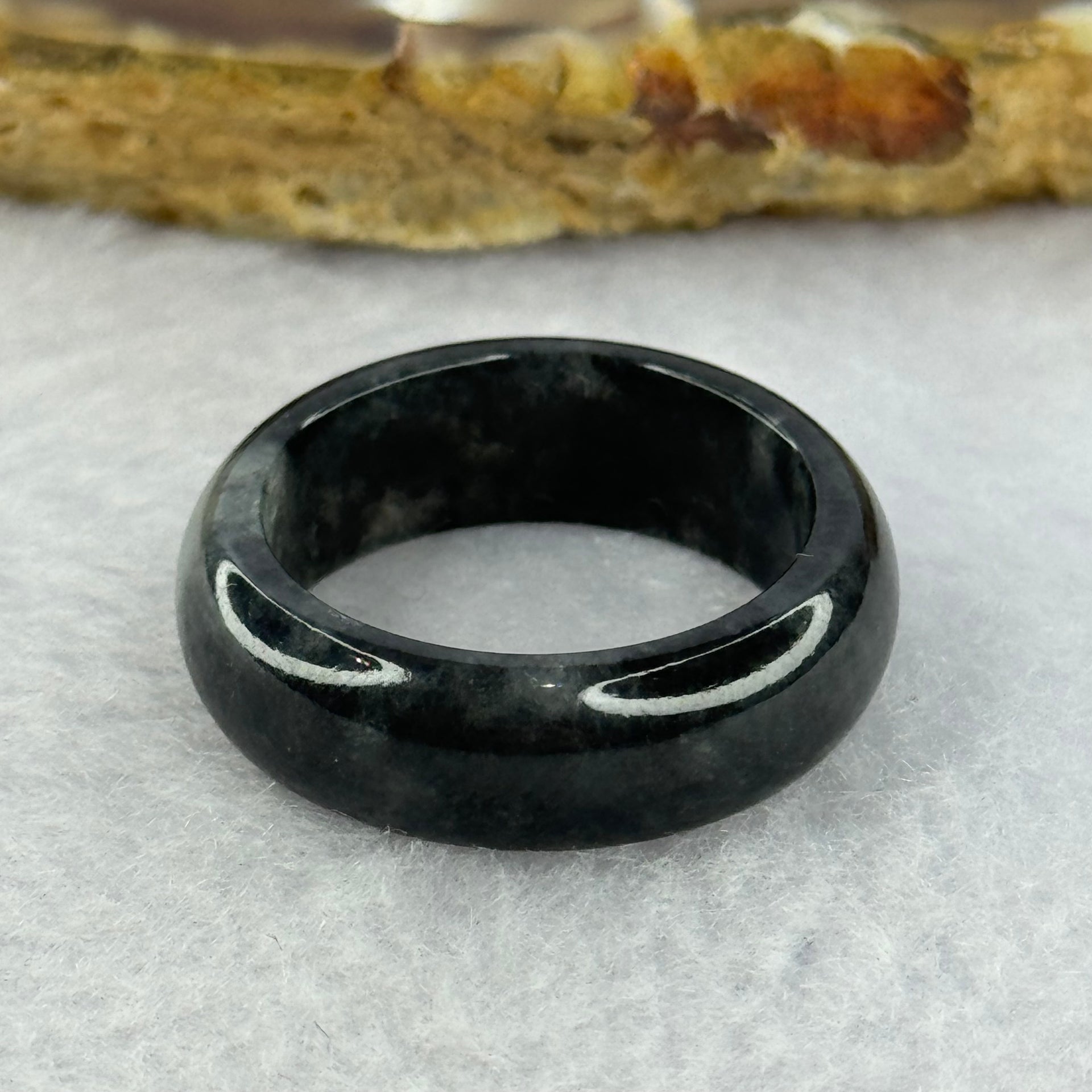 Type A Black Wuji Jadeite Ring 4.19g 7.2 by 3.4mm US8.25 HK18 - Huangs Jadeite and Jewelry Pte Ltd