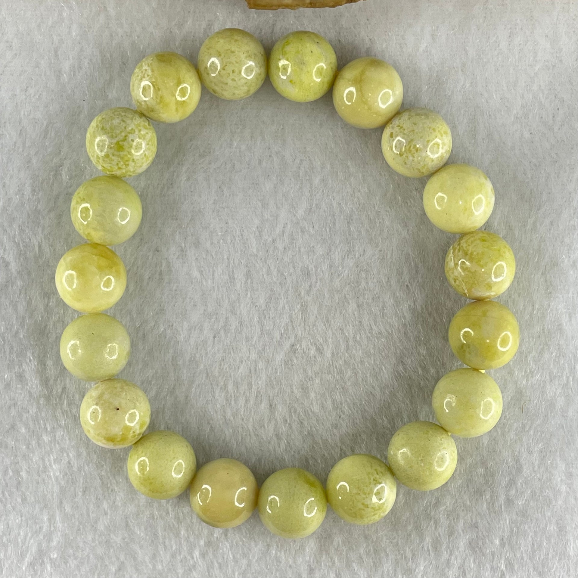 Natural Green Serpentine Jade Beads Bracelet 天然黄山玉手链 40.99g 17cm 12.0mm 18 Beads - Huangs Jadeite and Jewelry Pte Ltd