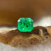 Natural Colombia Green Emerald (Beryl) Cut-Cornered Rectangular step cut 0.54ct 5.4 by 5.0 by 3.2mm - Huangs Jadeite and Jewelry Pte Ltd
