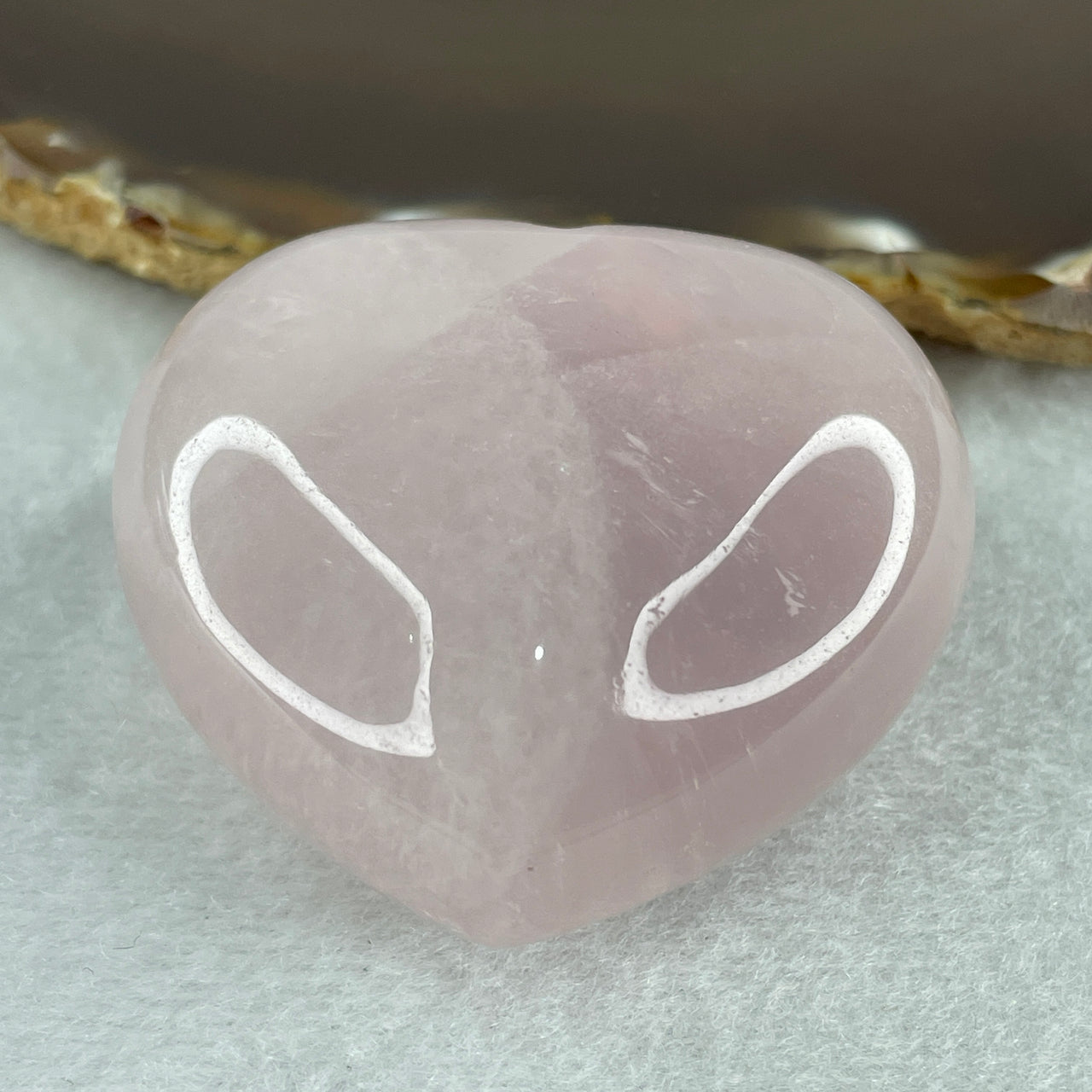 Average Grade Natural Rose Quartz Heart Shape Display 97.95g 50.6 by 48.0 by 27.6mm