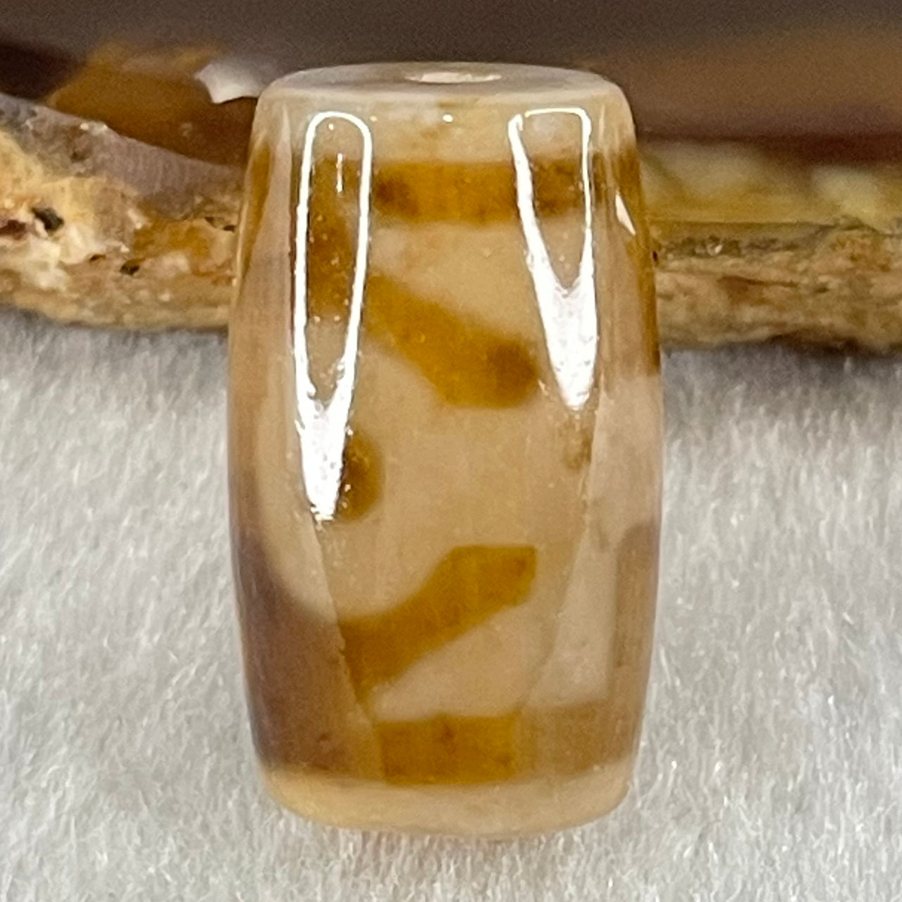 Natural Powerful Tibetan Old Oily Agate Patina Guiren Tairen Human Dzi Bead Totem Amulet Heavenly Master (Tian Zhu) 贵人天诛 4.77g 19.6 by 11.6mm - Huangs Jadeite and Jewelry Pte Ltd