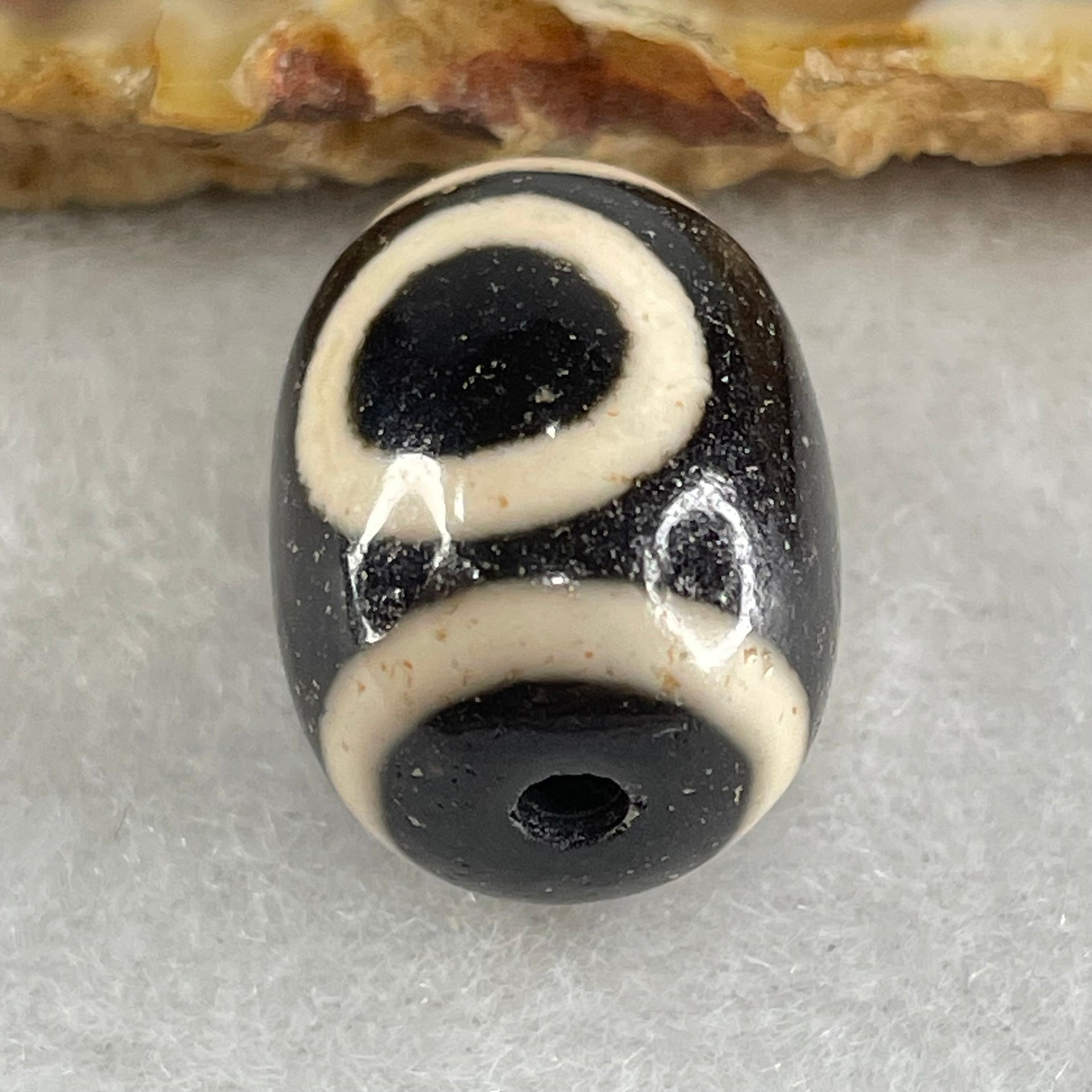 Natural Powerful Tibetan Old Oily Agate 1 Eye With Swastika Dzi Bead (Hotu Dzi) 4.92g 17.4 by 13.4mm - Huangs Jadeite and Jewelry Pte Ltd