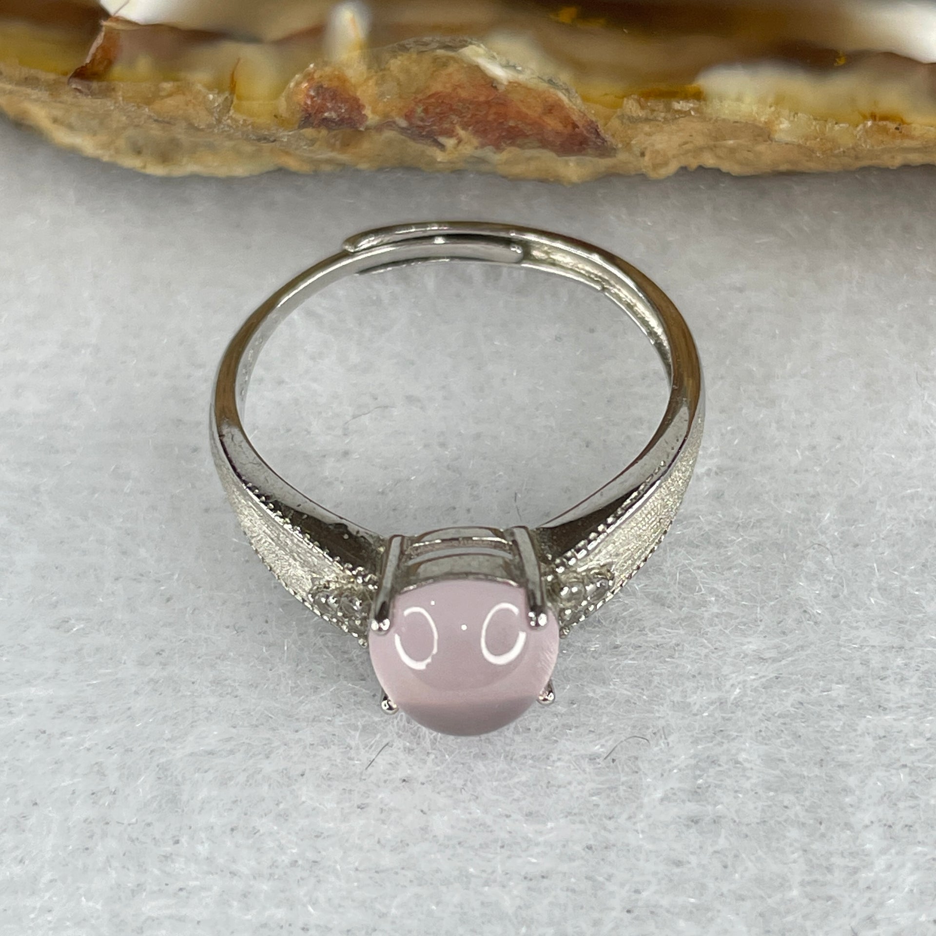 Good Grade Natural Rose Quartz Star Cat Eyes Ring in S925 Sliver 1.96g 6.8 by 4.5mm (Adjustable Size) - Huangs Jadeite and Jewelry Pte Ltd