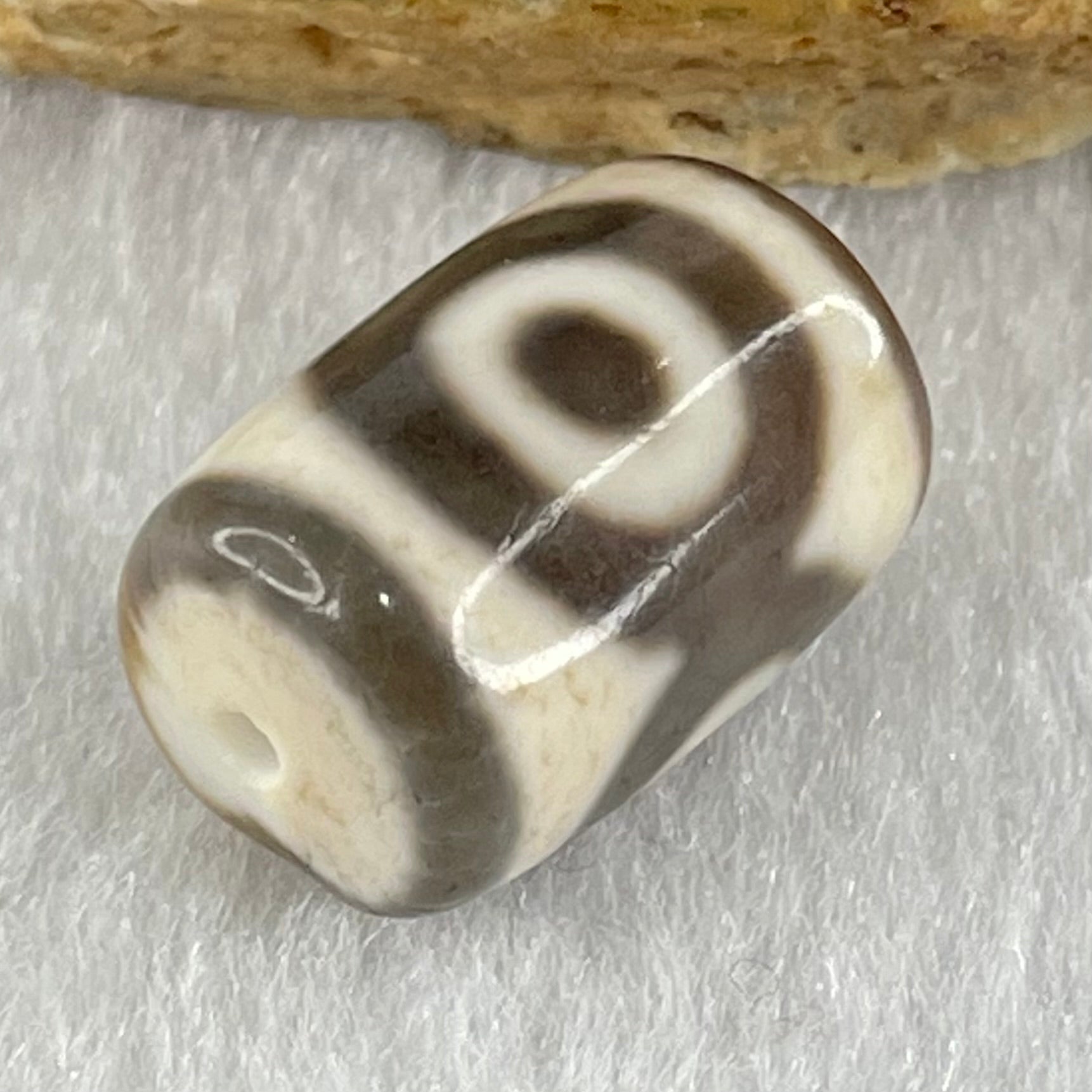 Natural Powerful Tibetan Old Oily Agate 3 Eyes Dzi Bead Heavenly Master (Tian Zhu) 三眼天诛 3.30g 15.4 by 11.0mm - Huangs Jadeite and Jewelry Pte Ltd