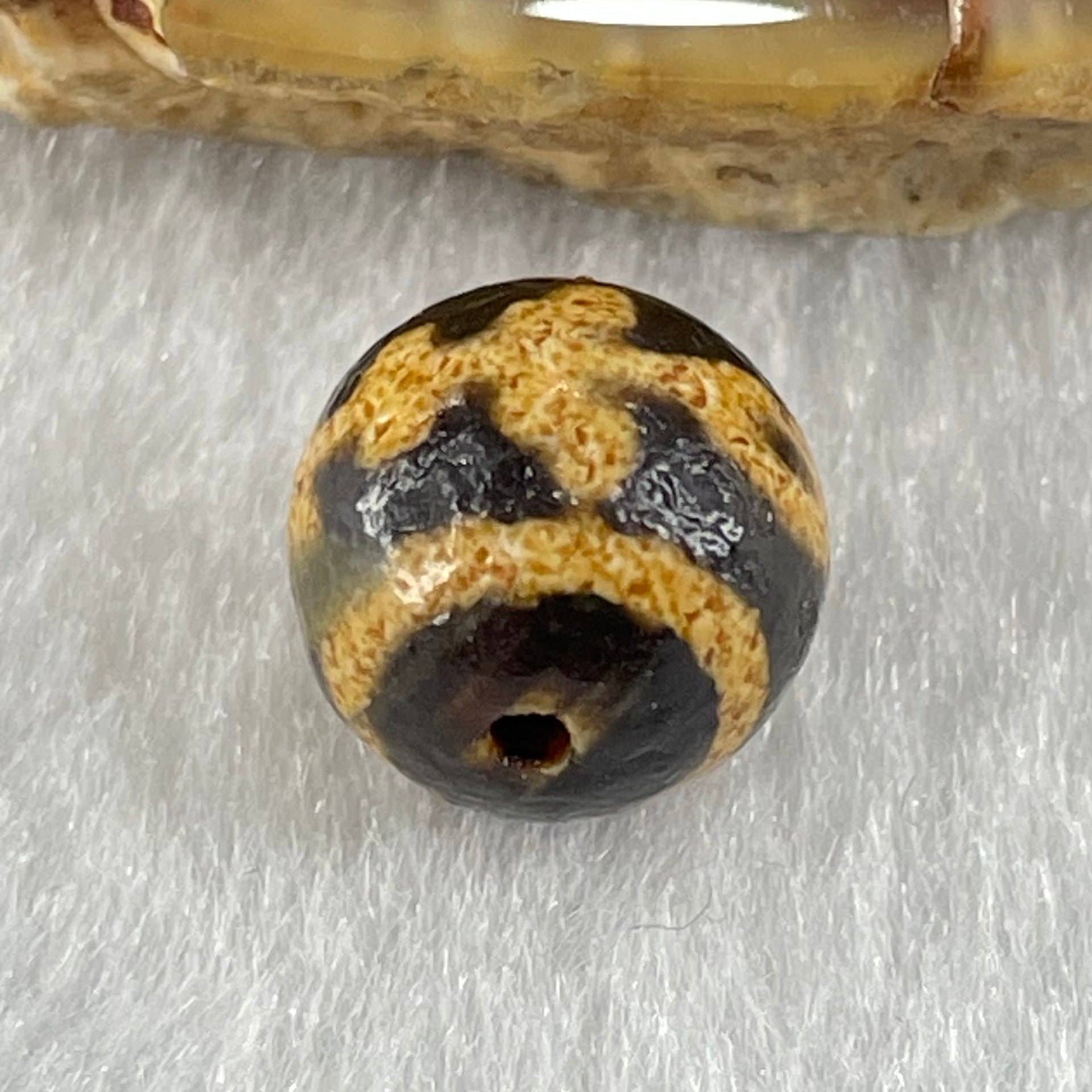 Natural Powerful Tibetan Old Oily Agate Patina Guiren Tairen Human Dzi Bead Totem Amulet Heavenly Master (Tian Zhu) 贵人天诛 15.3g 10.4 by 10.6mm - Huangs Jadeite and Jewelry Pte Ltd