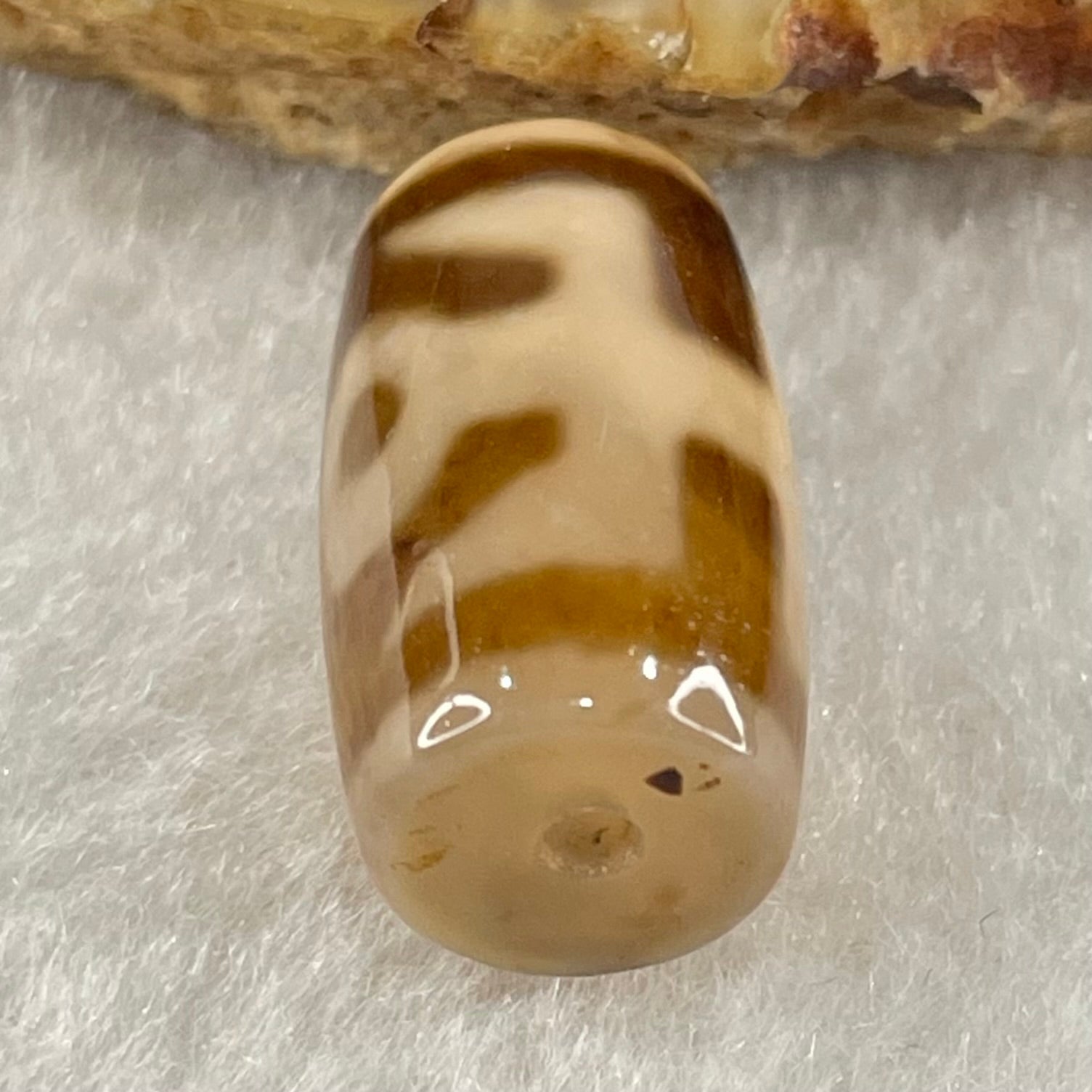 Natural Powerful Tibetan Old Oily Agate Patina Guiren Tairen Human Dzi Bead Totem Amulet Heavenly Master (Tian Zhu) 贵人天诛 4.81g 19.9 by 11.6mm - Huangs Jadeite and Jewelry Pte Ltd