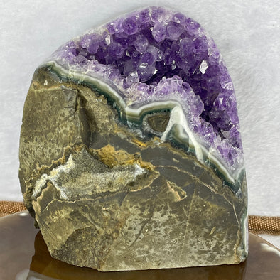 Good Grade Natural Uruguay Very Deep Purple Amethyst Crystal Display 天然乌拉圭紫水晶展示 767.9g 99.4 by 9.04 by 74.2 mm - Huangs Jadeite and Jewelry Pte Ltd