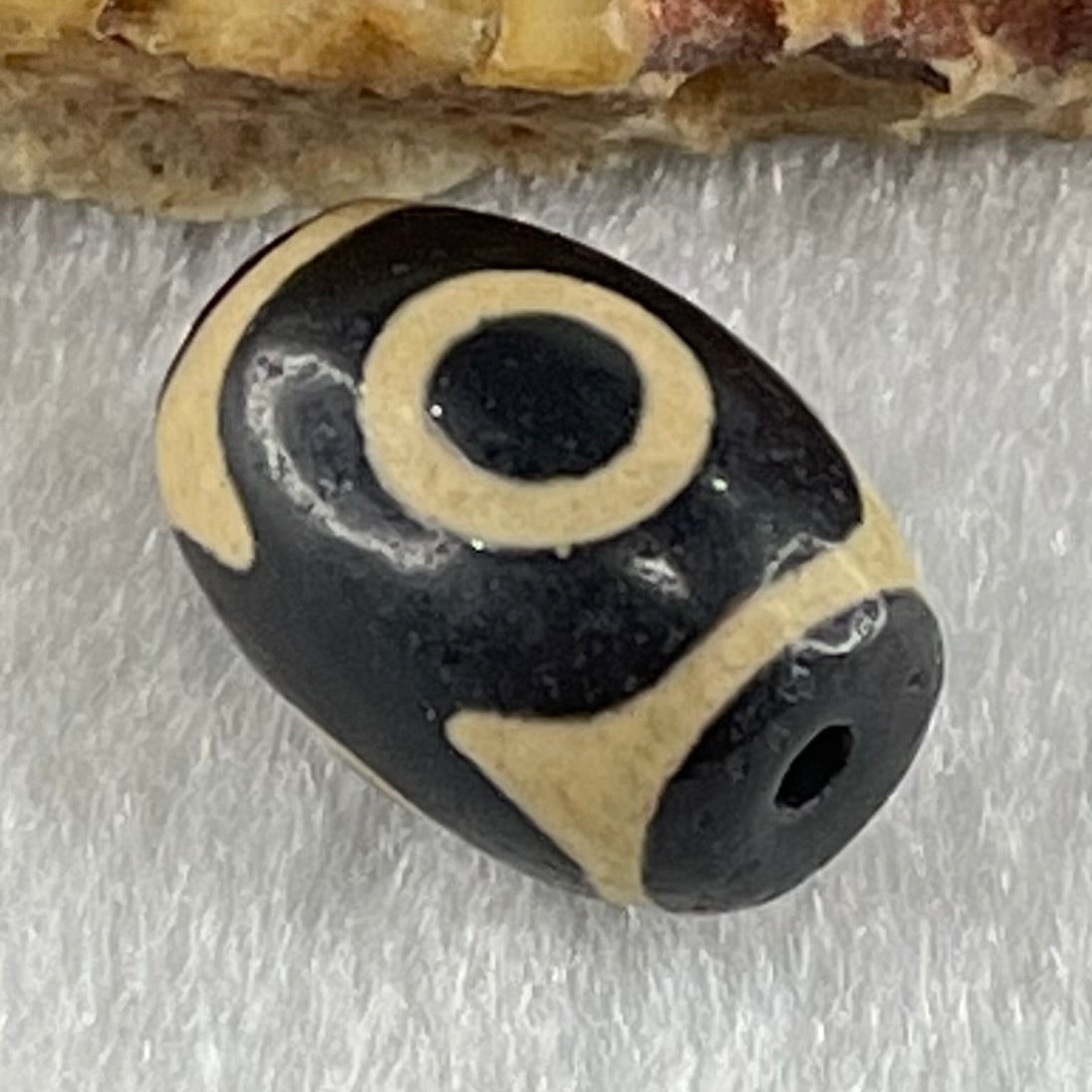 Natural Powerful Tibetan Old Oily Agate 3 Eyes Dzi Bead Heavenly Master (Tian Zhu) 三眼天诛 1.96g 13.8 by 10.0mm - Huangs Jadeite and Jewelry Pte Ltd