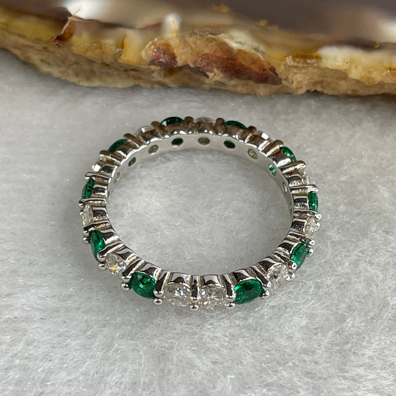 Natural Green & Colorless Moissanite Eternity Ring | Solid S925 Sterling Silver | US Size 7.1 (HK 15.5) | 3.0mm Imperial "Emerald Ice" Continuous Multi-Color Ribbon Luxury Band (2.32g)
