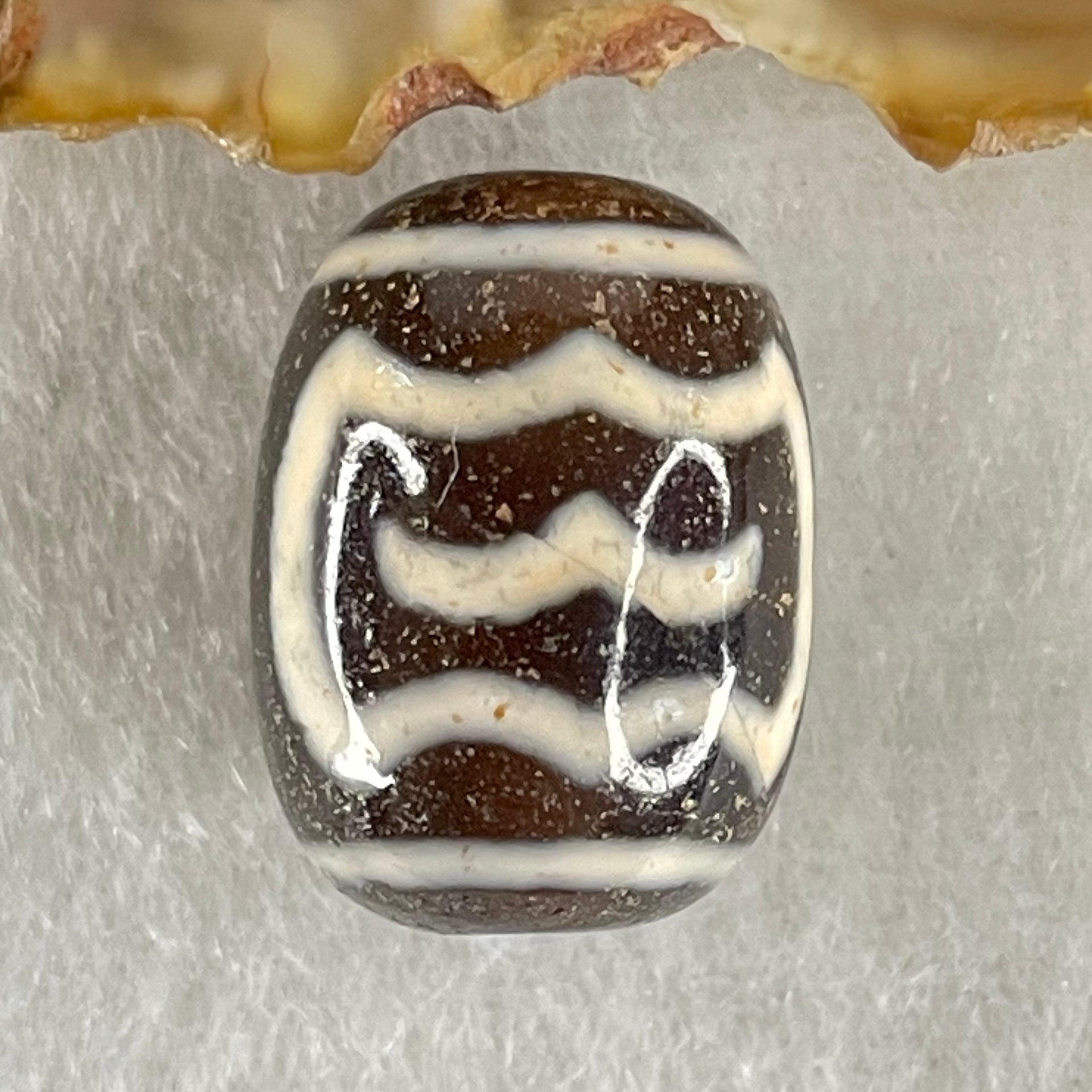 Natural Powerful Tibetan Old Oily Agate Double Garuda Dzi Bead Heavenly Master (Tian Zhu) 虎呀天诛 4.62g 17.6 by 13.1mm - Huangs Jadeite and Jewelry Pte Ltd