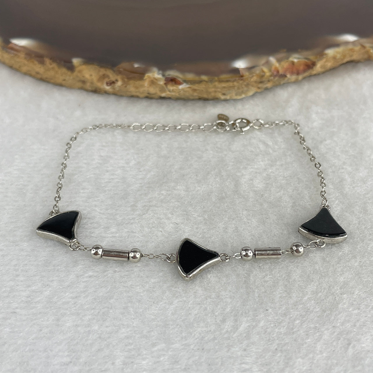 Type A Fully Translucent Black Omphacite Jadeite Bell-Shape Charm Bracelet | Solid S925 Sterling Silver Setting | 14-16cm Wrist Fit | "Imperial Ink" Harmony & Protection Amulet (12.14g 8.7-9.0x1.5mm)