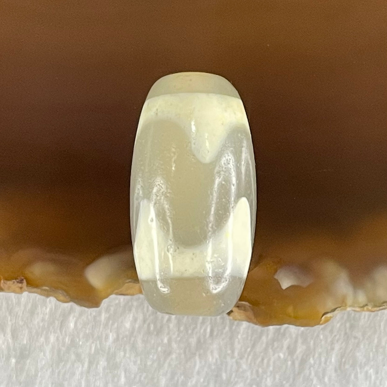 Natural Powerful Tibetan Old Oily Agate Tiger Tooth Daluo Dzi Bead Heavenly Master (Tian Zhu) 虎呀天诛 3.09g 20.0 by 10.3mm - Huangs Jadeite and Jewelry Pte Ltd