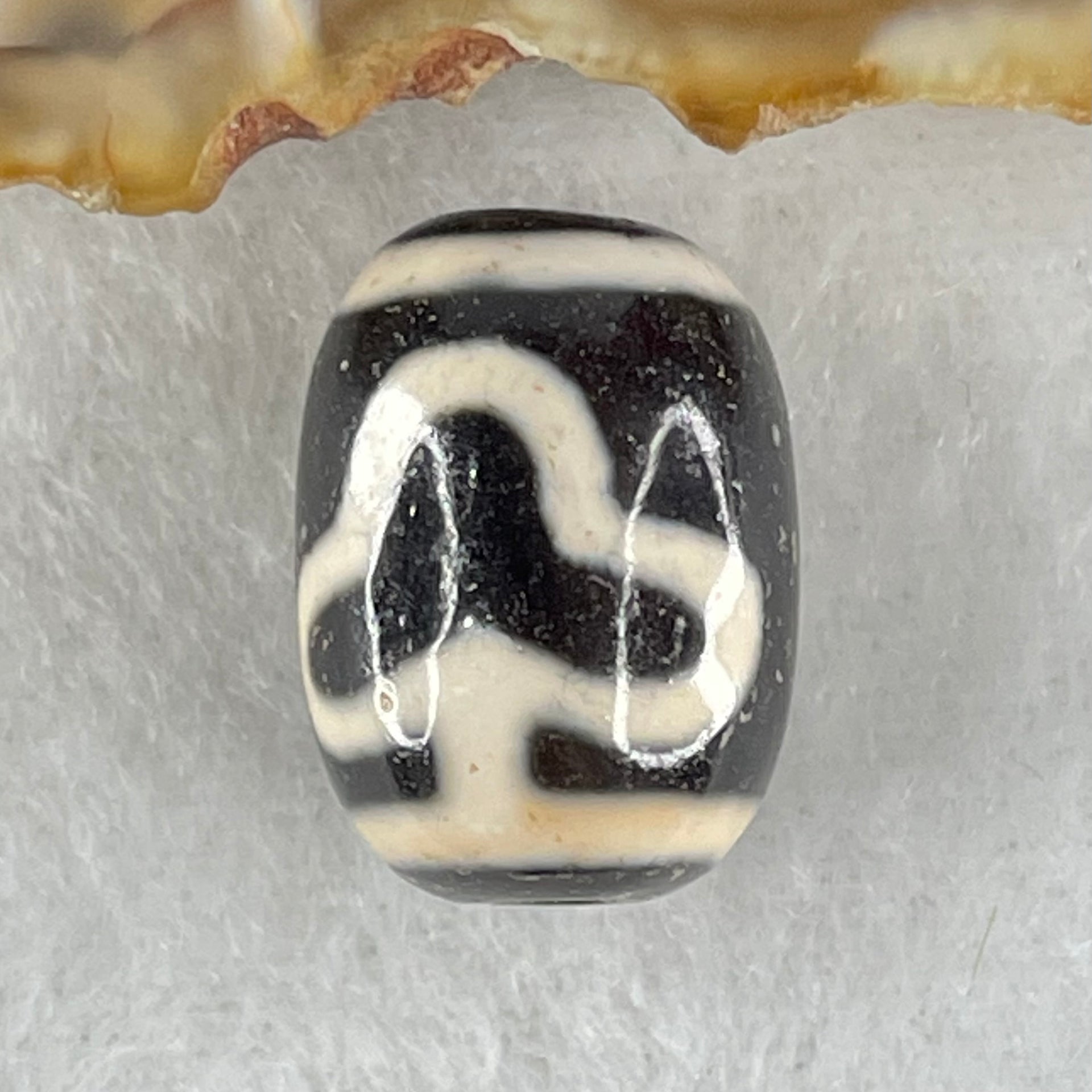Natural Powerful Tibetan Old Oily Agate Double Bodhi Tree Dzi Bead Heavenly Master (Tian Zhu) 菩提树天珠 4.24g 17.4 by 12.7mm - Huangs Jadeite and Jewelry Pte Ltd