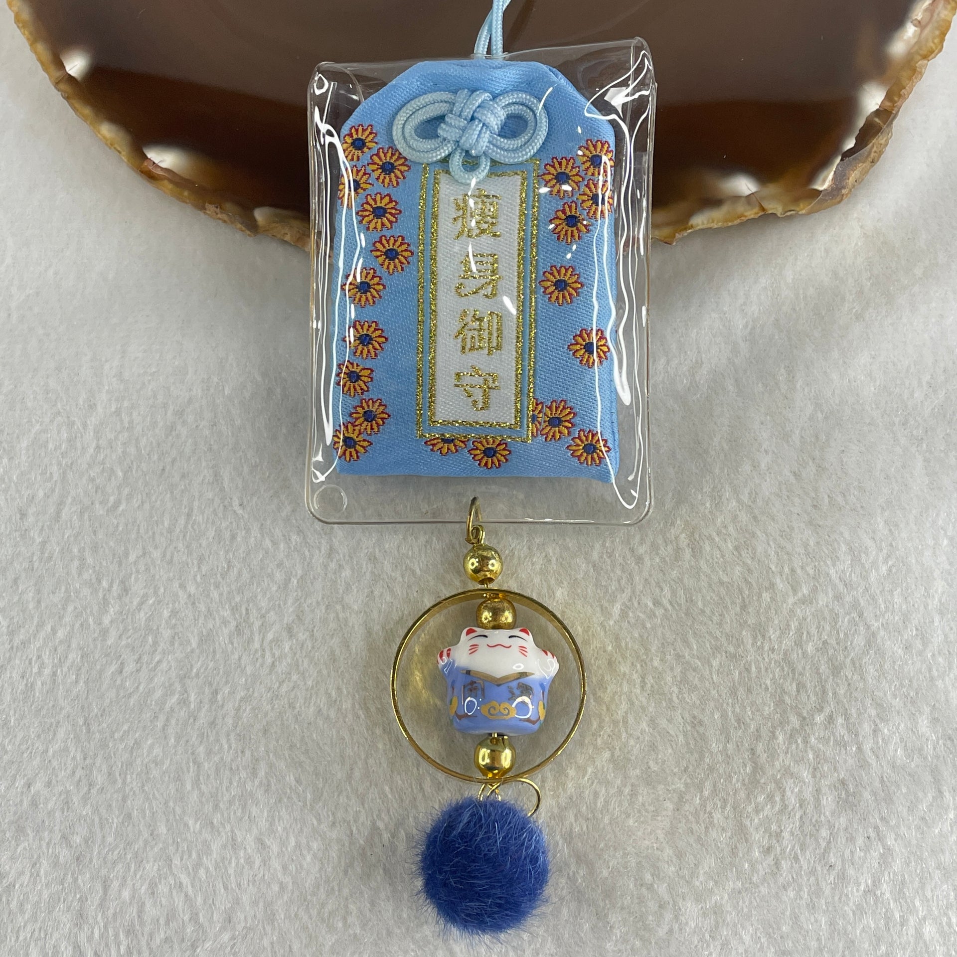 Porcelain Blue Fortune Cat Fat Burning Charm 13.87g 15.2 by 17.3 by 14.5mm - Huangs Jadeite and Jewelry Pte Ltd