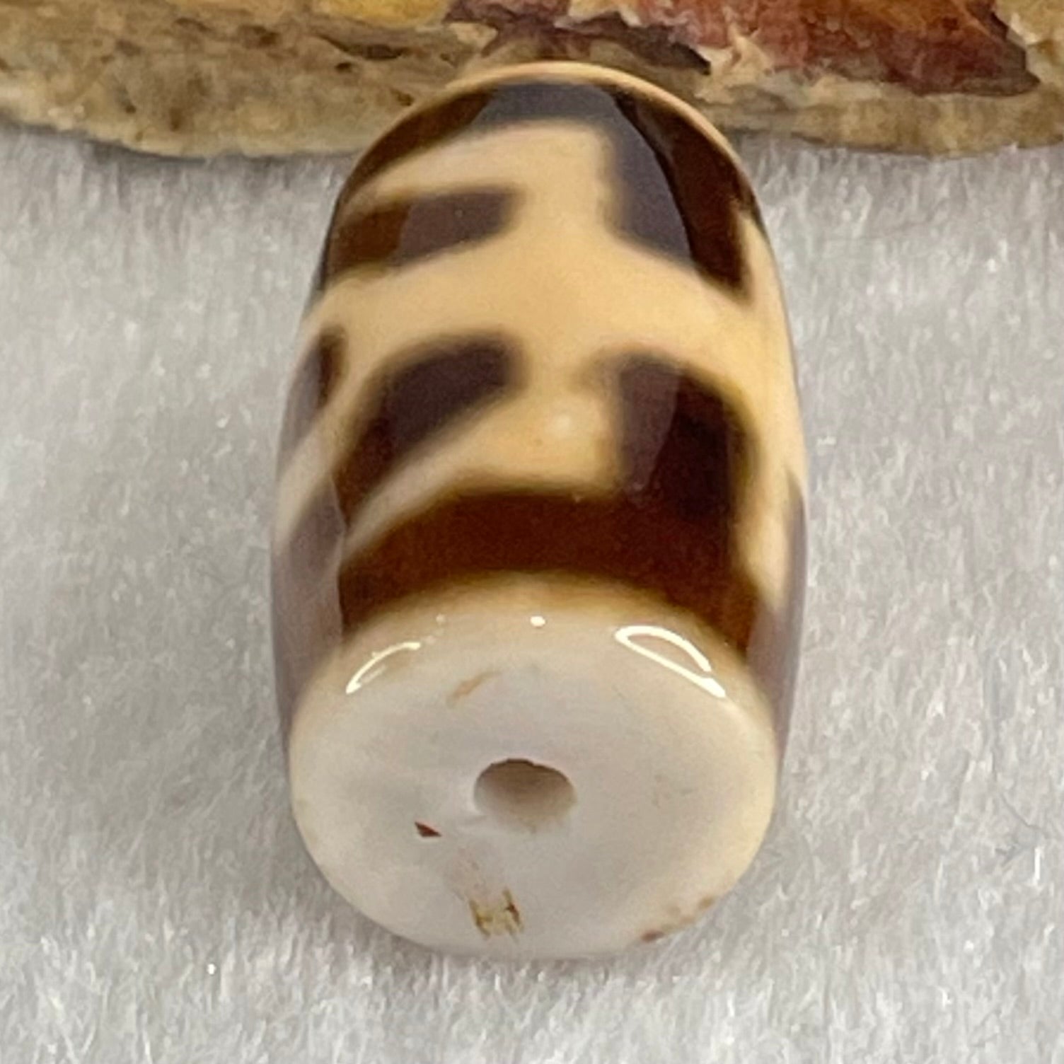 Natural Powerful Tibetan Old Oily Agate Patina Guiren Tairen Human Dzi Bead Totem Amulet Heavenly Master (Tian Zhu) 贵人天诛 4.62g 19.8 by 11.6mm - Huangs Jadeite and Jewelry Pte Ltd
