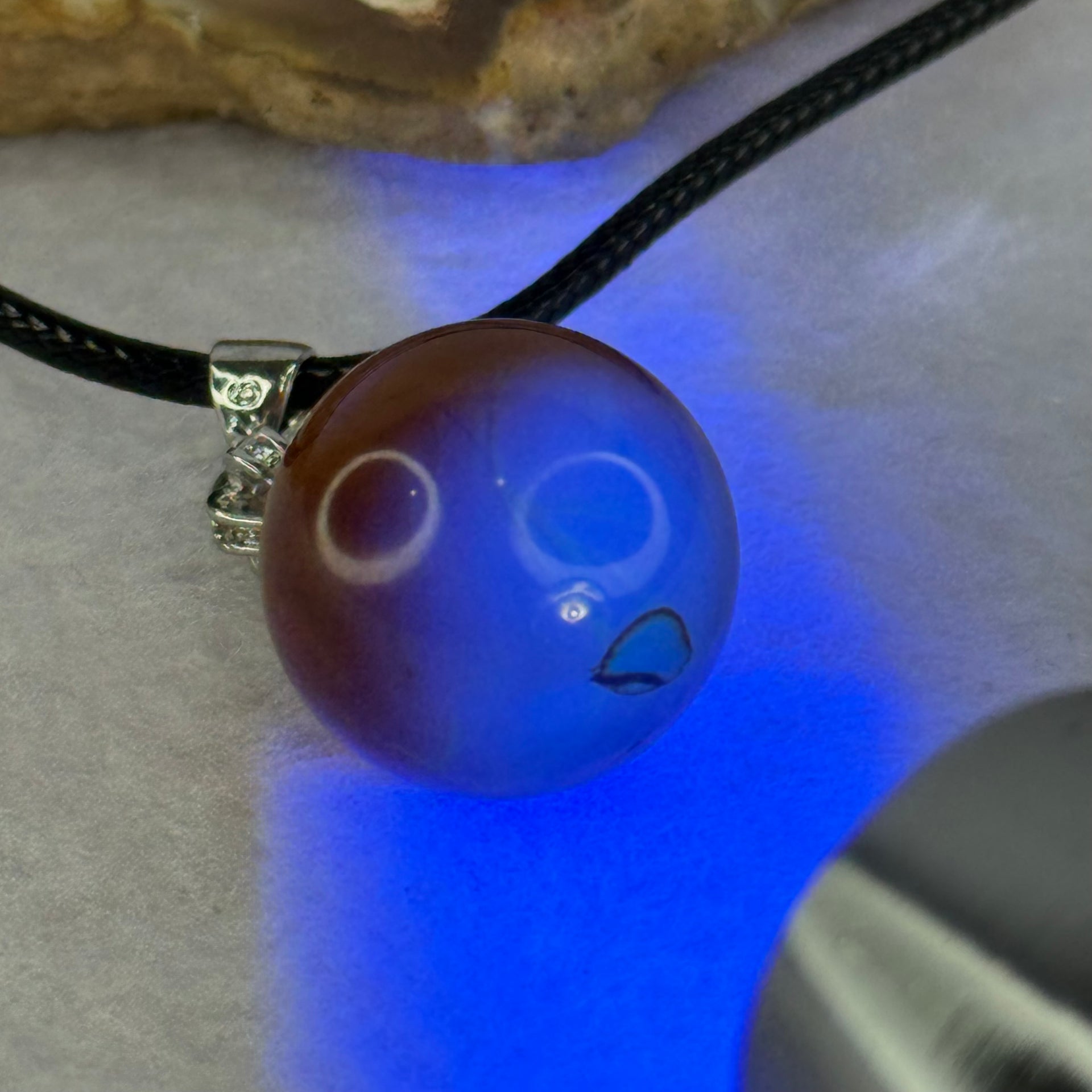 Natural Cognac With Red Amber Bead in S925 Silver Clasp and String Necklace 4.72g 17.0mm - Huangs Jadeite and Jewelry Pte Ltd