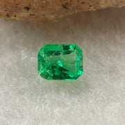 Natural Colombia Vivid Green Emerald (Beryl) Cut-Cornered Rectangular Step cut 0.41ct 4.9 by 3.8 by 3.0mm - Huangs Jadeite and Jewelry Pte Ltd