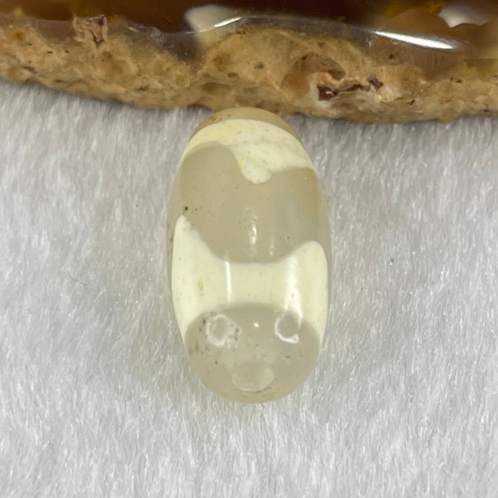Natural Powerful Tibetan Old Oily Agate Tiger Tooth Daluo Dzi Bead Heavenly Master (Tian Zhu) 虎呀天诛 3.00g 20.3 by 10.2mm - Huangs Jadeite and Jewelry Pte Ltd