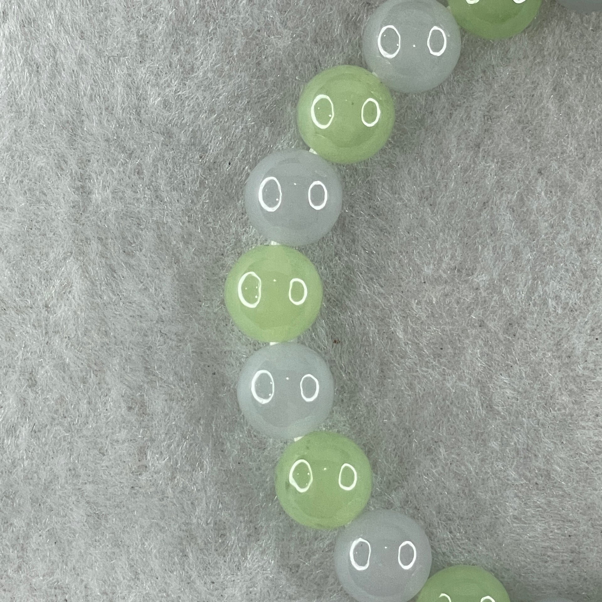 Type A Green and Lavender Jadeite Beads Bracelet 27.26g 16.5cm 9.0mm 22 Beads - Huangs Jadeite and Jewelry Pte Ltd