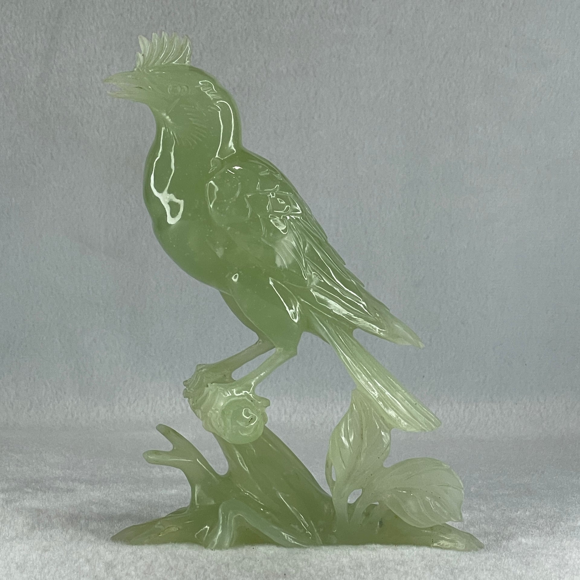 Natural Green Serpentine Javan Mynah Birds on Tree with Wooden Stand Display 430.6g 137.0 by 190.0 by 75.0mm - Huangs Jadeite and Jewelry Pte Ltd