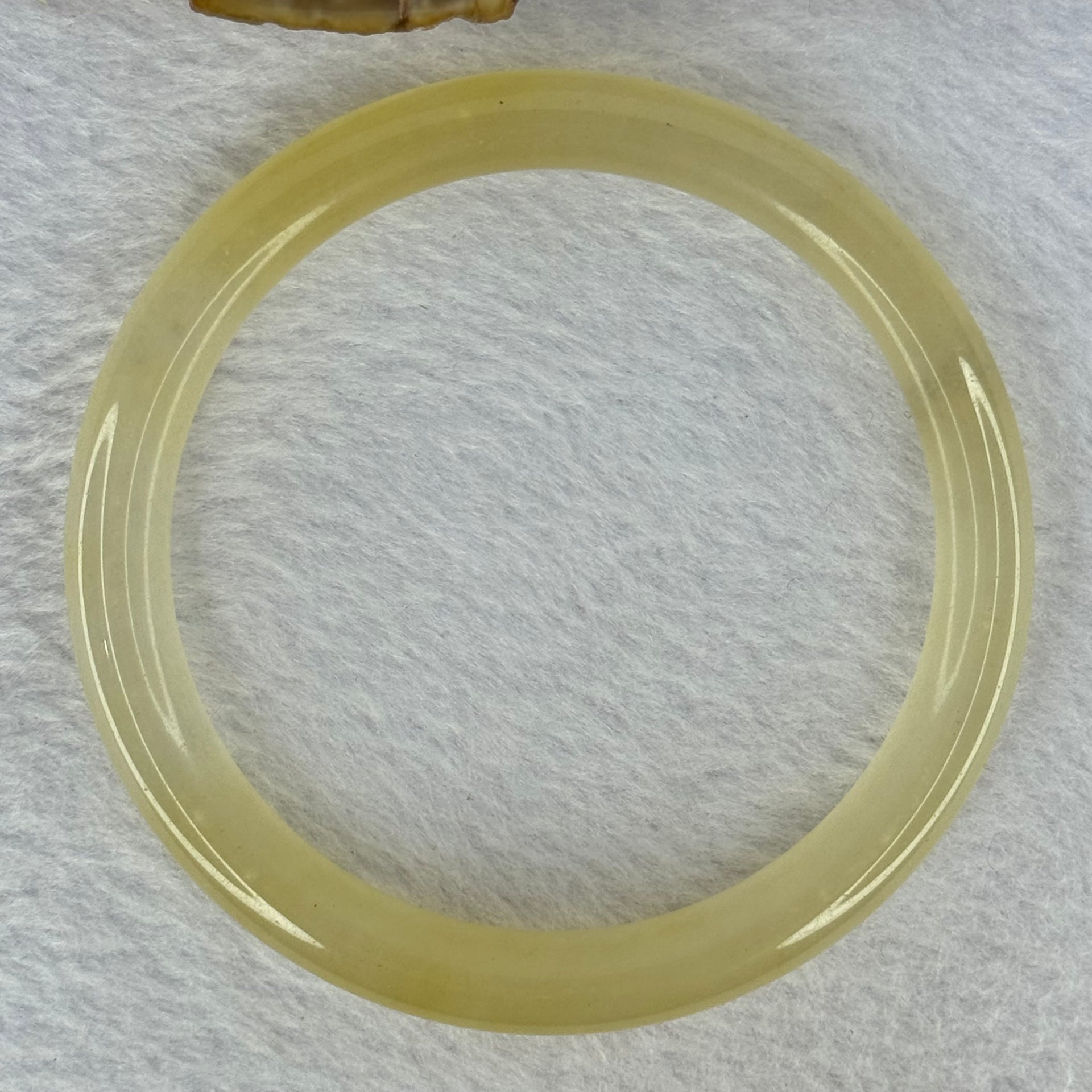 Transparent Yellow Quartzite Jade Bangle 天山玉手镯 Internal Diameter 62.0mm 33.28g 9.3 by 8.3mm - Huangs Jadeite and Jewelry Pte Ltd