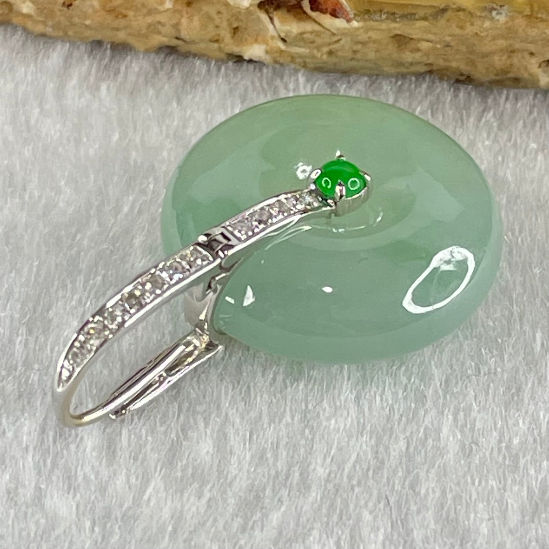 Type A Blueish Green Jadeite Ping An Kou Donut in 18K White Gold AU750 Clasps 4.91g 17.3 by 6.3mm - Huangs Jadeite and Jewelry Pte Ltd
