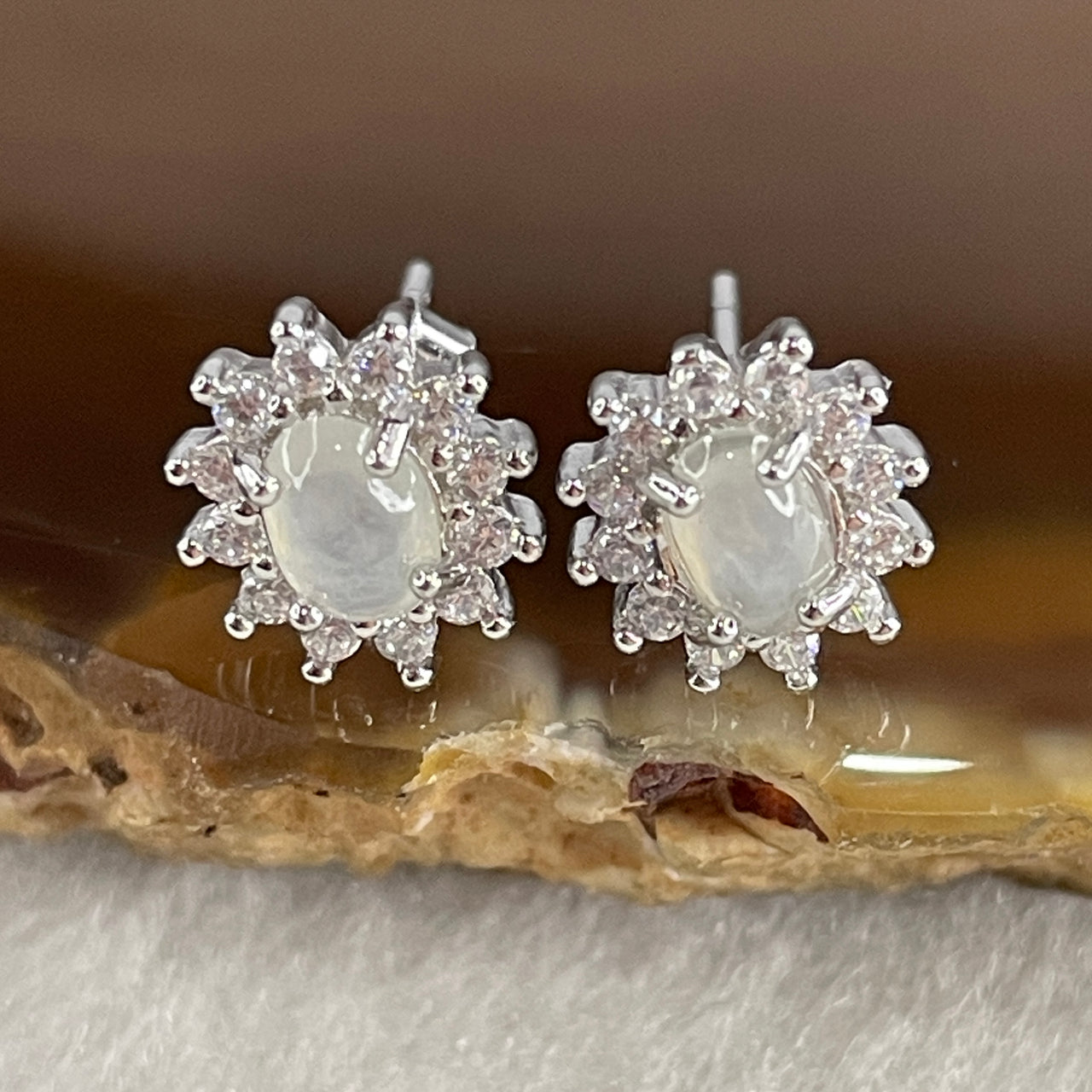 Type A Icy White Jadeite Earring with Cubic Zirconia in S925 Sliver 1.62g 4.7 by 4.1 by 2.0mm