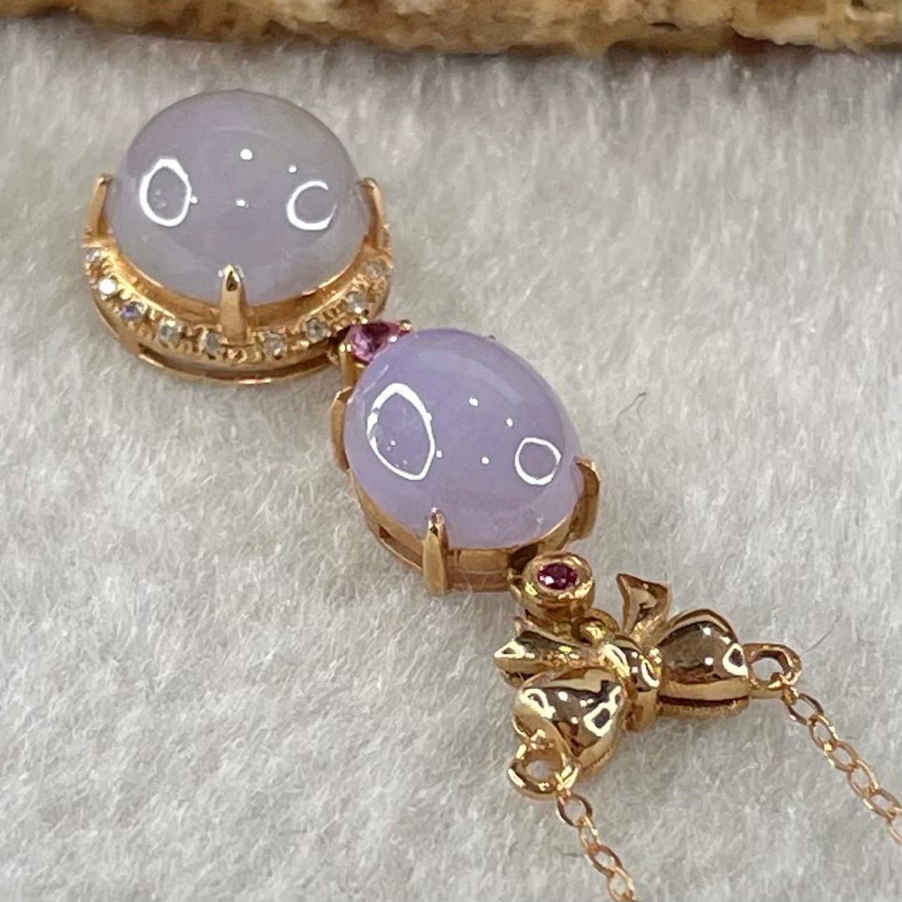 Type A Lavender Jadeite Cabouchons 8.0 by 4.2mm and 8.0 by 6.5 by 3.5mm with Diamonds in 18K Rose Gold Necklace 2.55g 40 and 45cm - Huangs Jadeite and Jewelry Pte Ltd