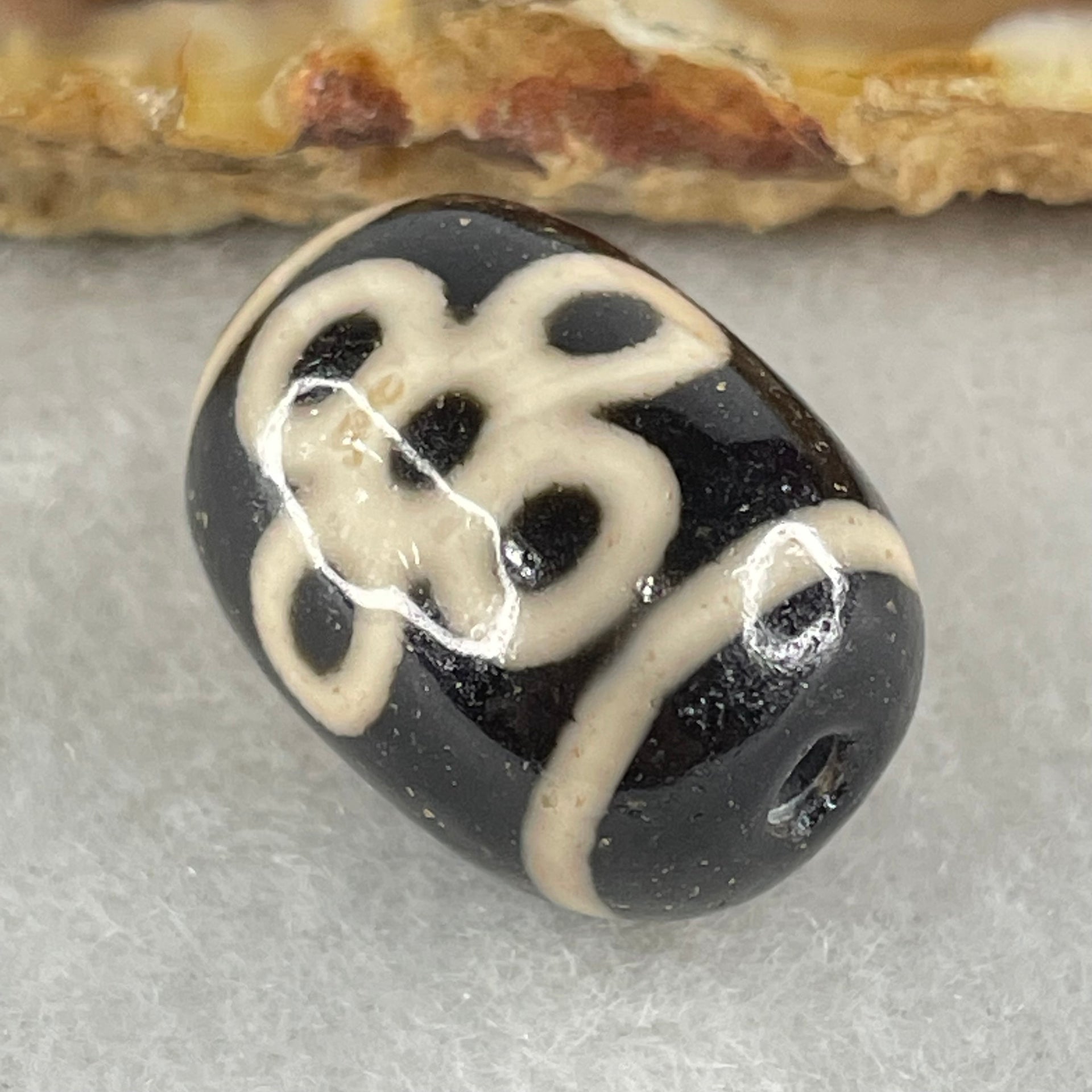 Natural Powerful Tibetan Old Oily Agate 5 Eyes Lightning Dzi Bead Heavenly Master (Tian Zhu) 五眼闪电天珠 4.71g 17.8 by 13.3mm - Huangs Jadeite and Jewelry Pte Ltd